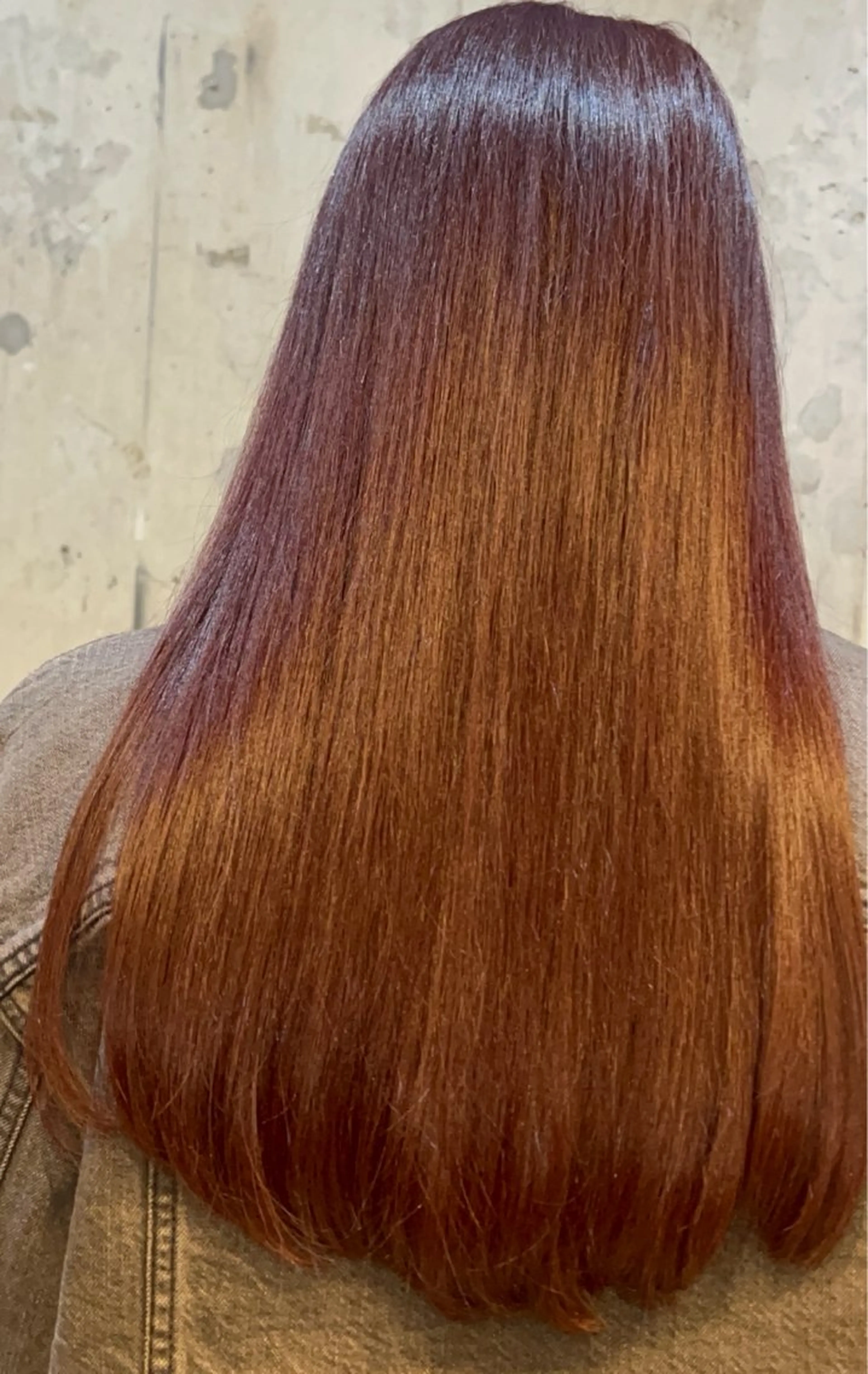 ロング カラー ブラウンカラー ピンクカラー ピンクブラウン KOKOMO所属・momo /鍛冶屋町のヘアスタイル