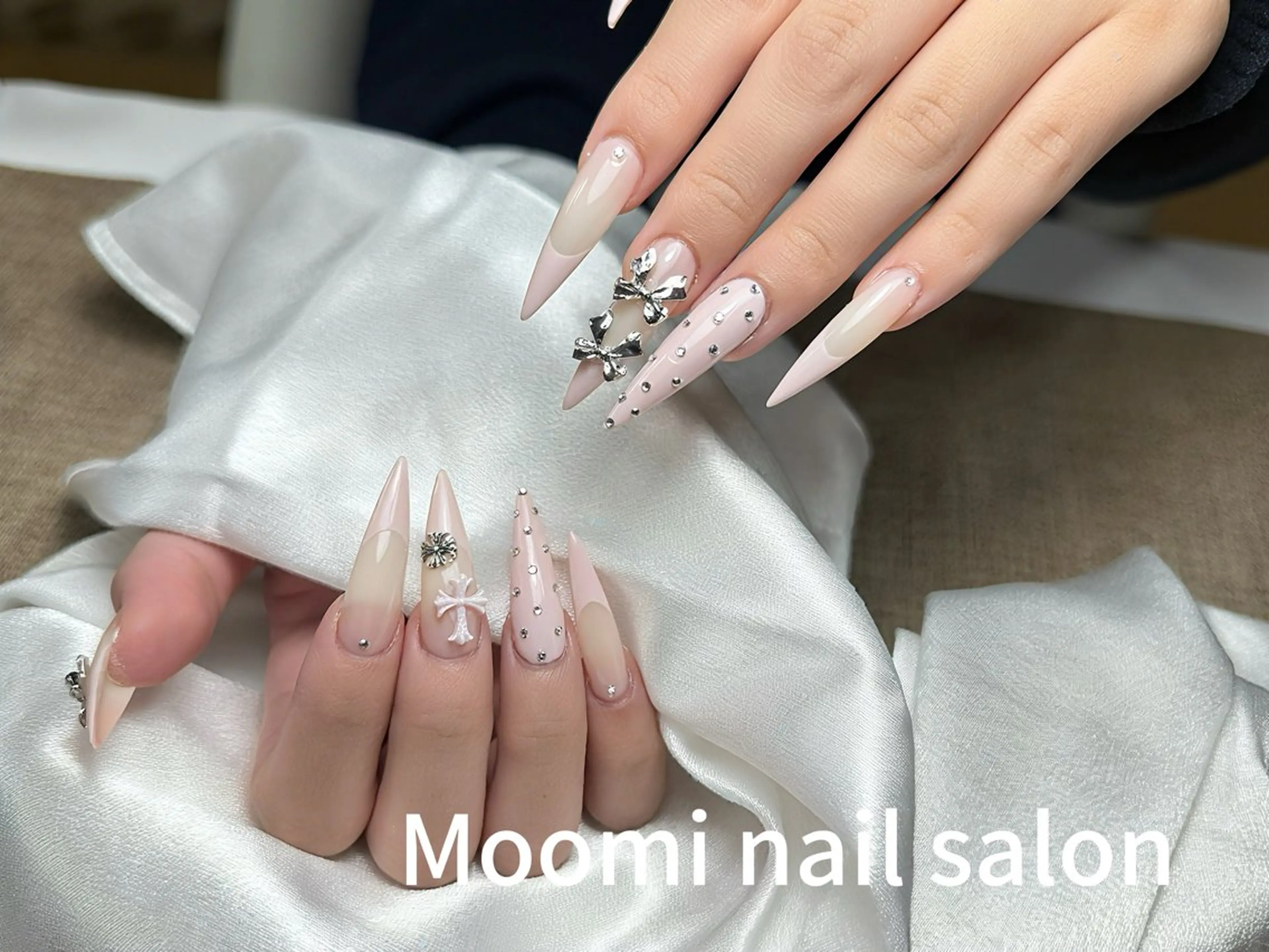 ロング ハンドネイル 長さだし専門店 Moominのネイルデザイン