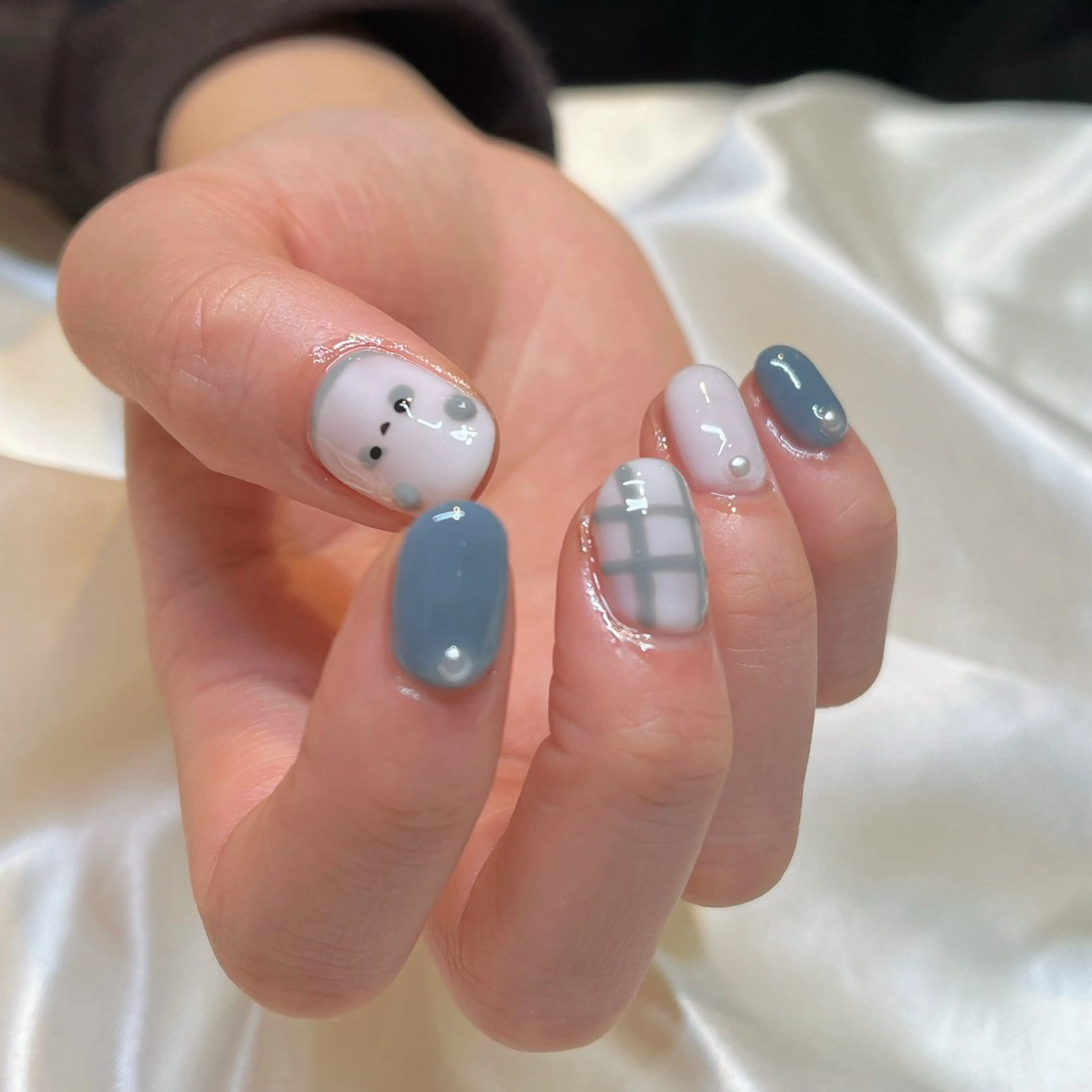 ネイル 内田 里穂のネイルデザイン