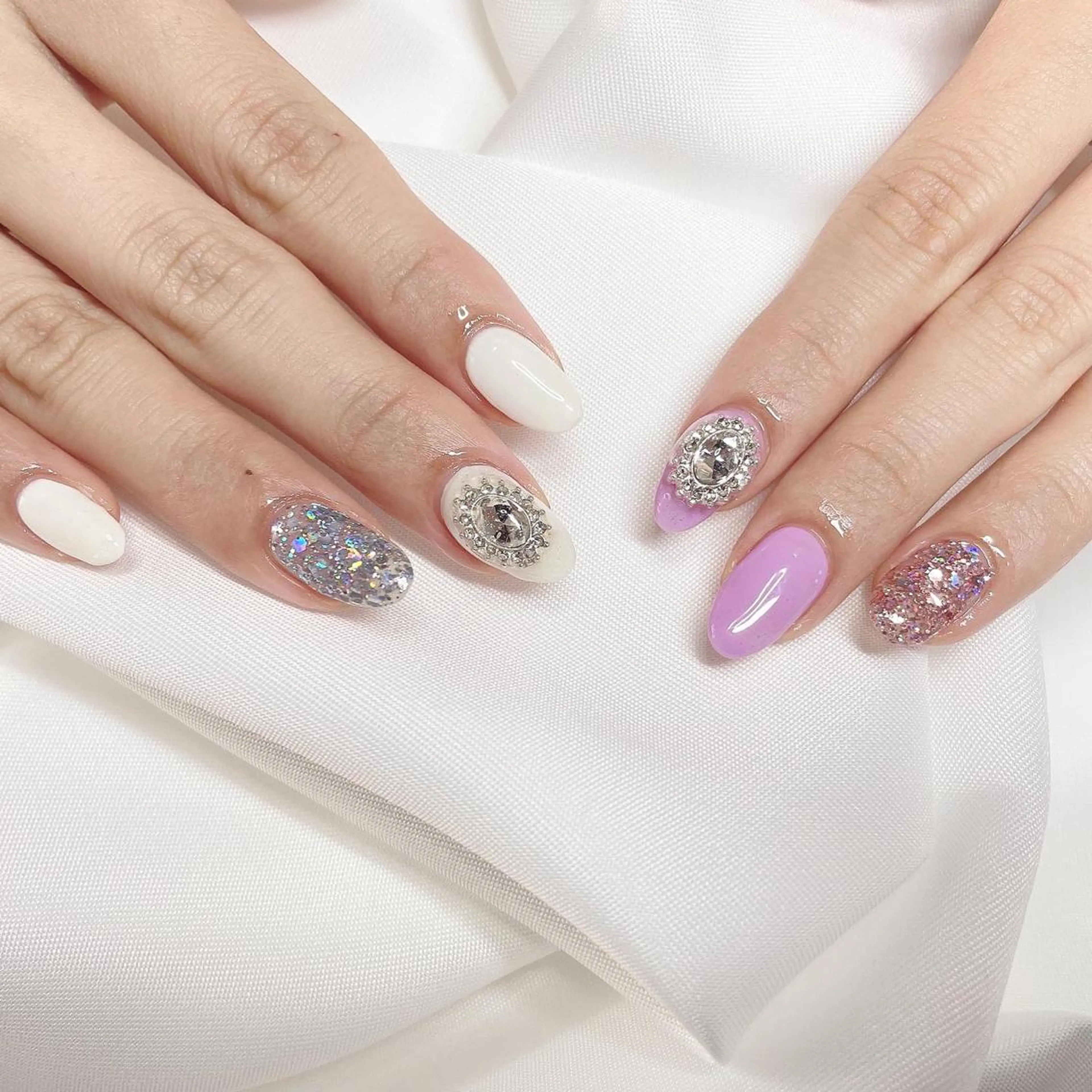 ネイル 23時まで❤︎韓国、 ワンホンネイルのネイルデザイン