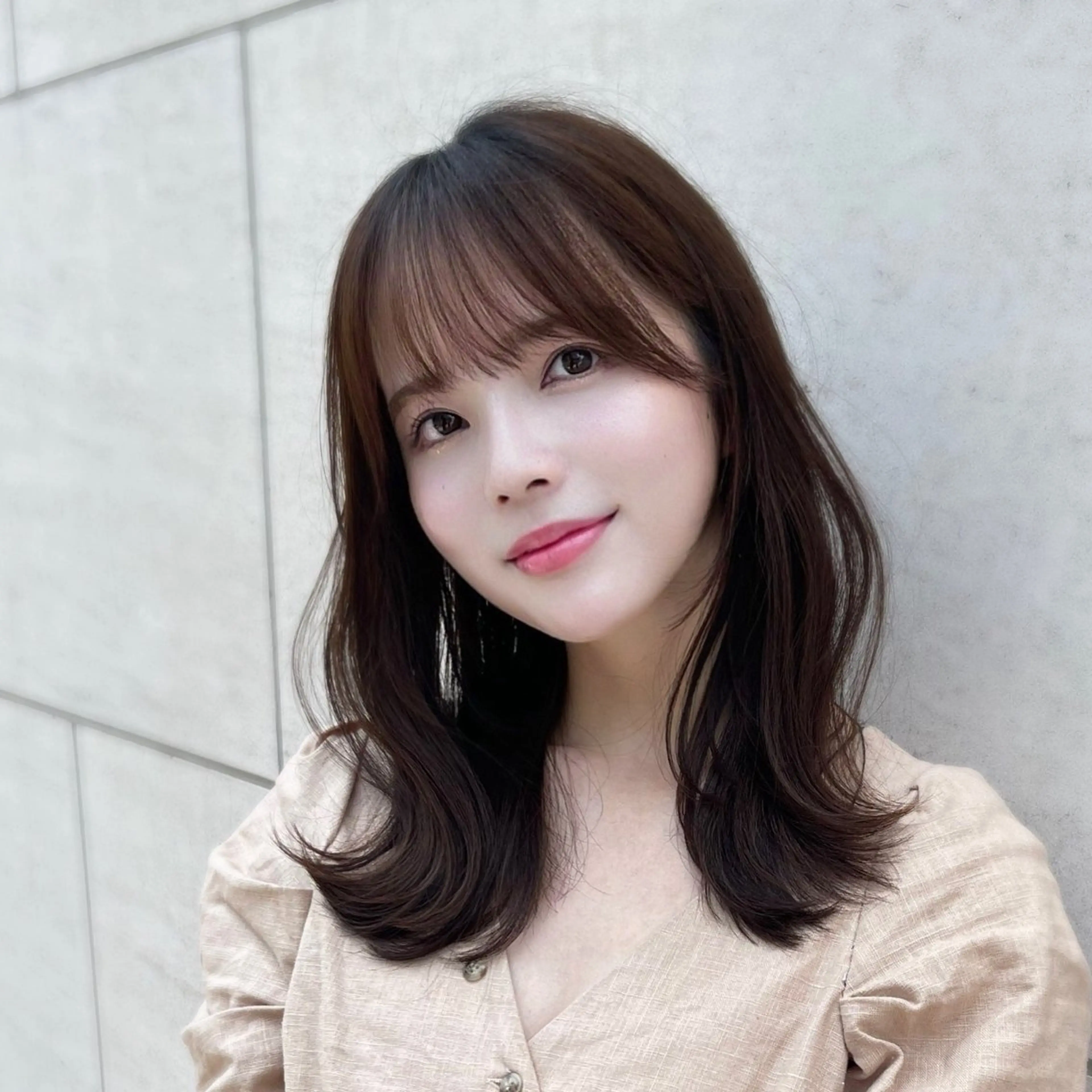 ミディアム 中顔面短縮 顔まわり新田大翔のヘアスタイル