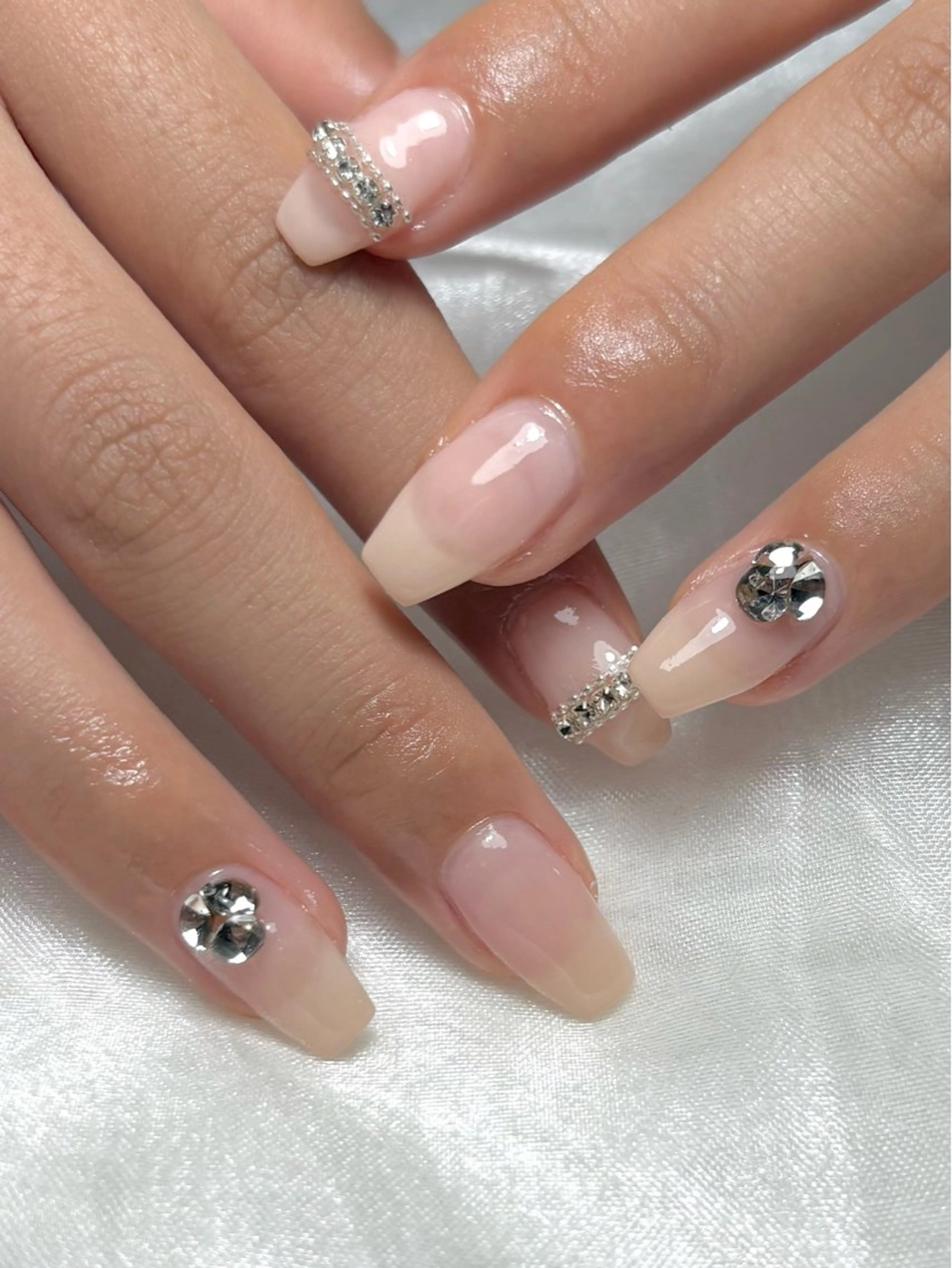 ネイル nail salon Anela🪽🫧のネイルデザイン