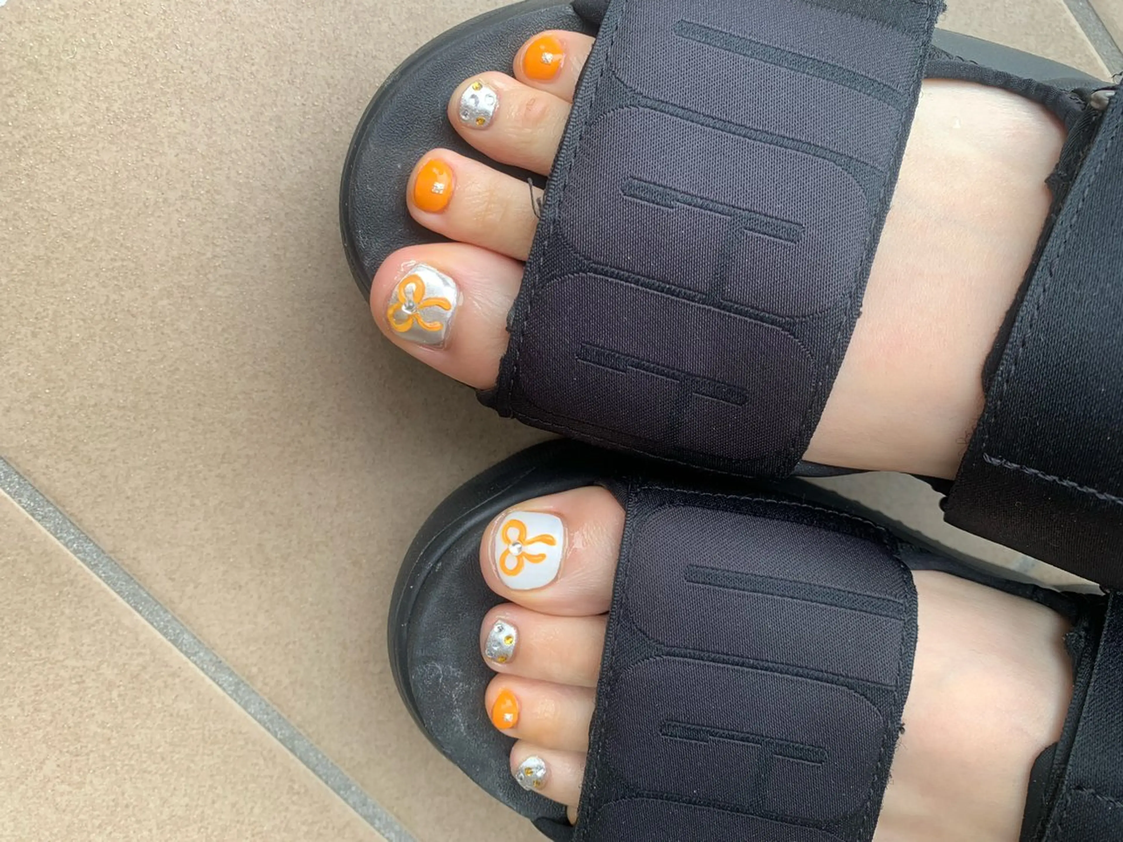 ネイル フットネイル リボン フットネイル Coconail 恭子のネイルデザイン