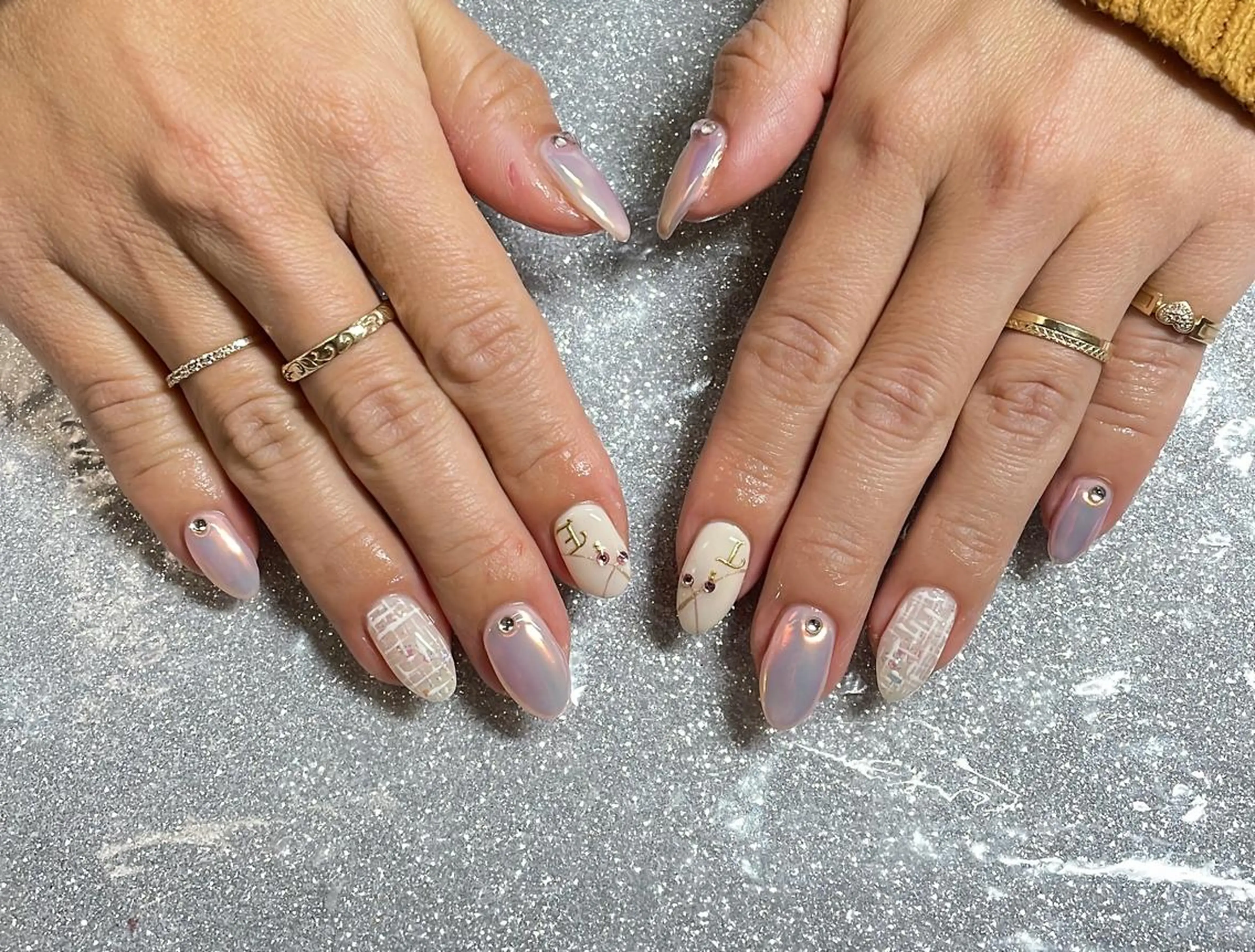 ネイル ハンドネイル VIERU 🌈🎀💖のネイルデザイン