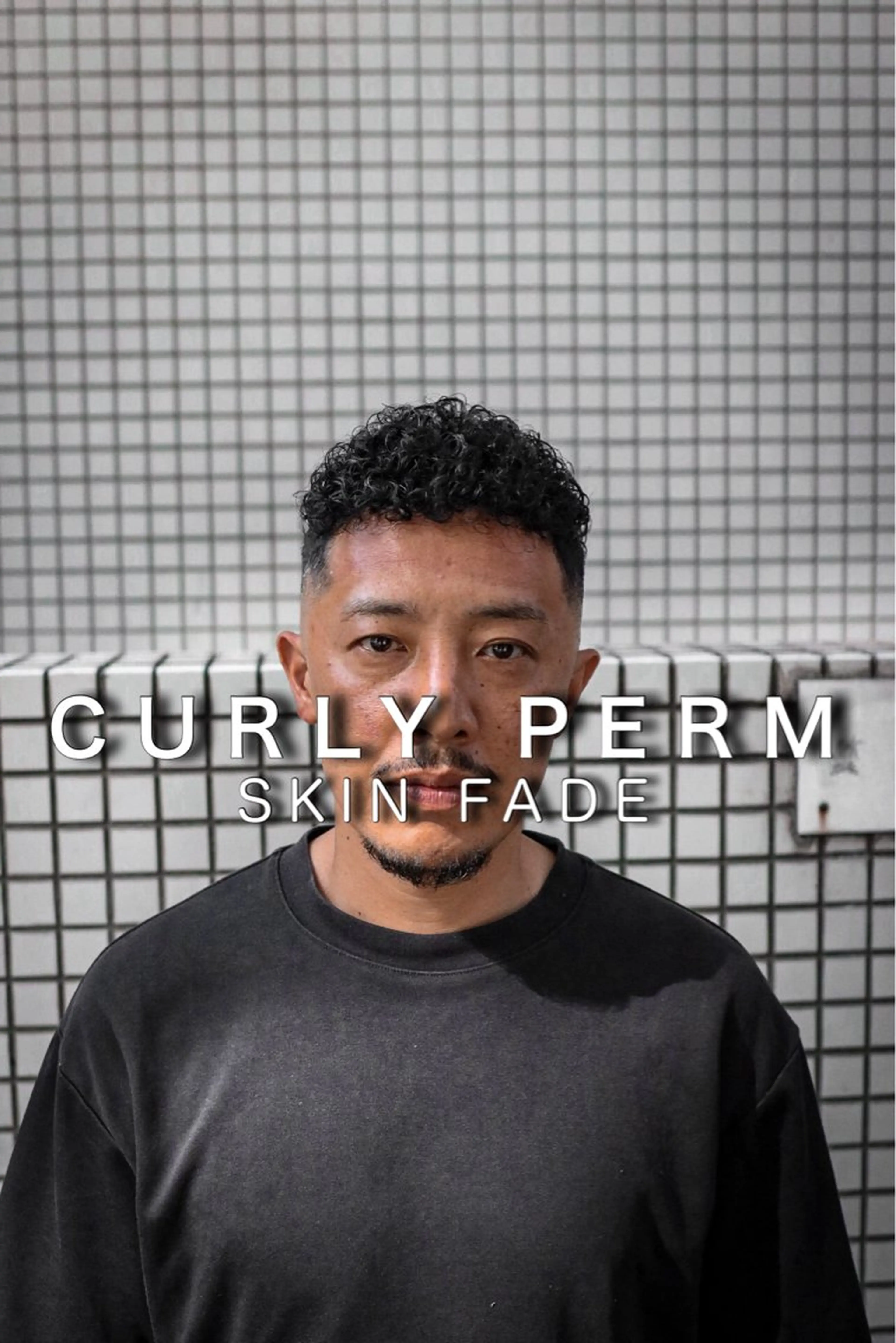 ショート カラー パーマ メンズ メンズブリーチ フェードカット カルマパーマ メンズメッシュ モヒカン 💈men's💈 satoru中目黒のヘアスタイル