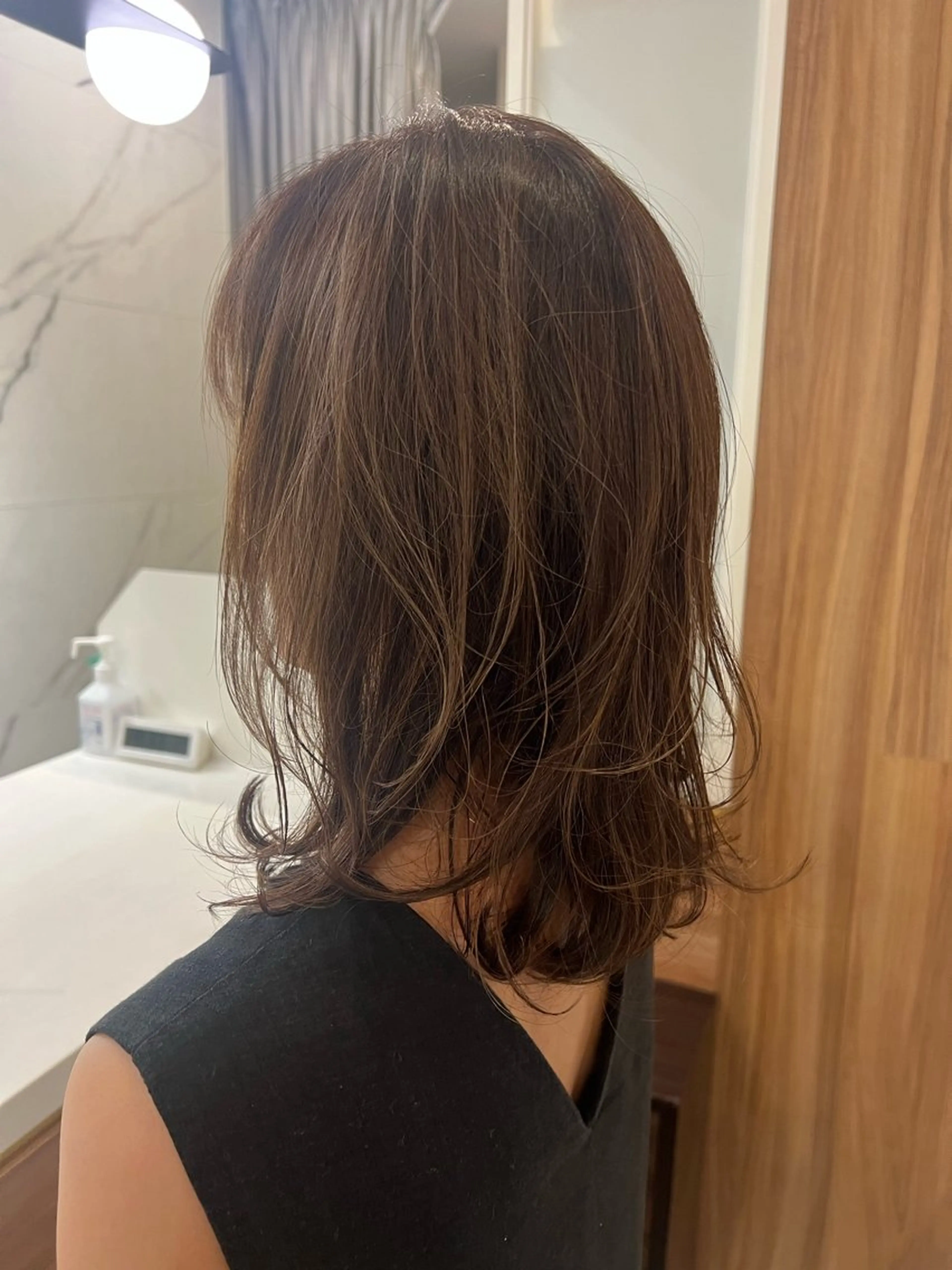 ミディアム レイヤーカット 村中 逸紀のヘアスタイル