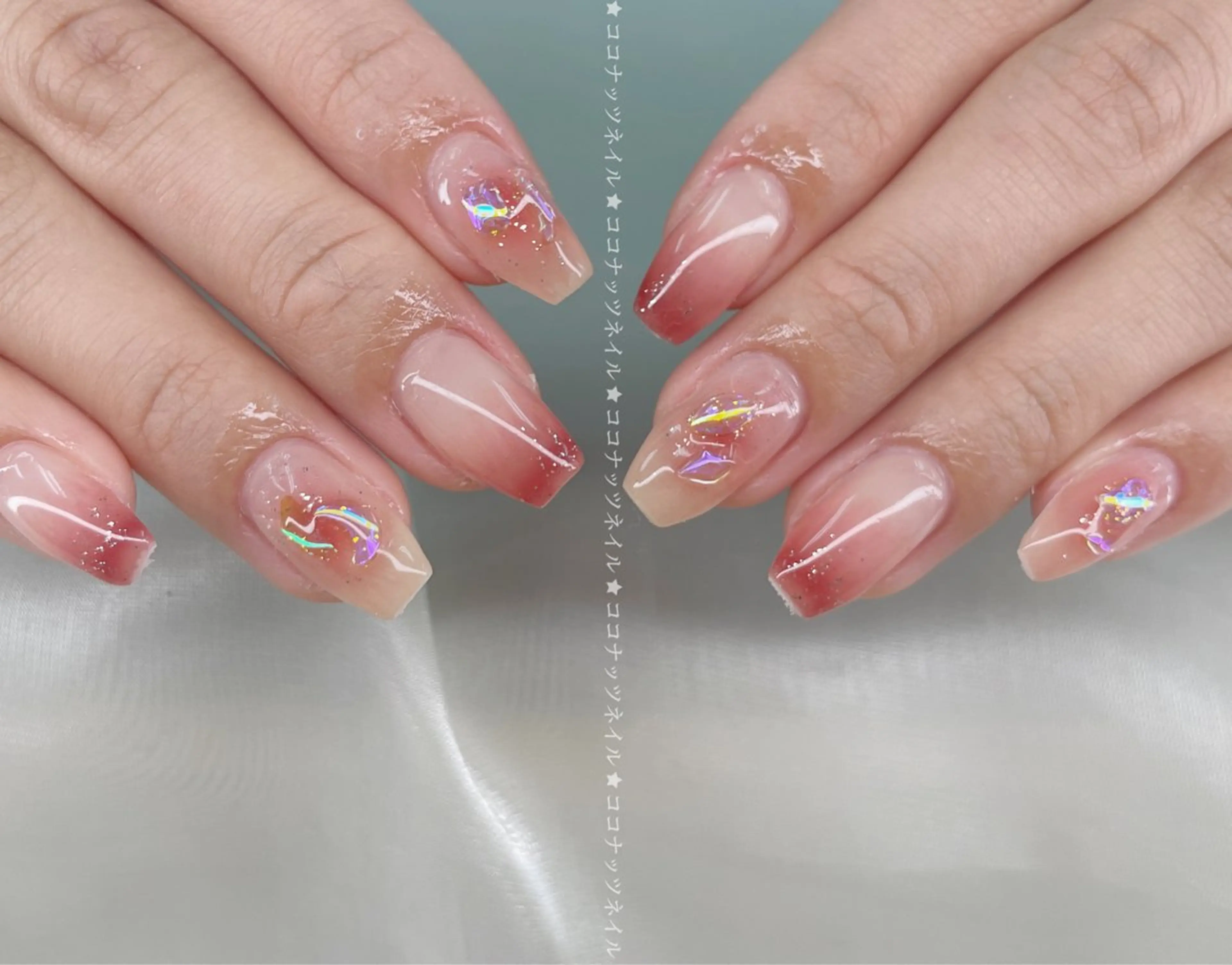 ネイル べっ甲ネイル フレンチネイル キラキラネイル マグネットネイル 大理石ネイル(マーブル) ハンドネイル 神田 ココナッツのネイルデザイン