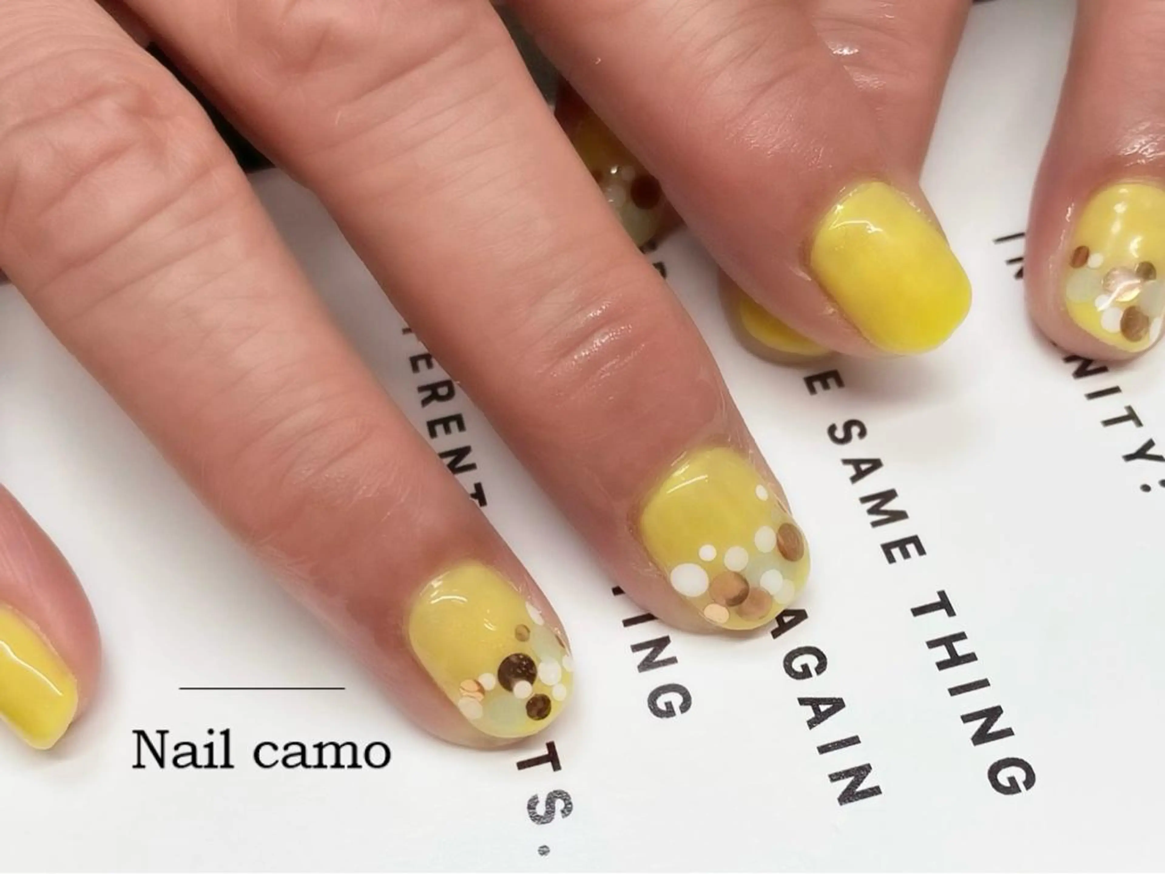 ネイル ホログラムネイル ワンカラーネイル 🌟Nail camo🌟のネイルデザイン