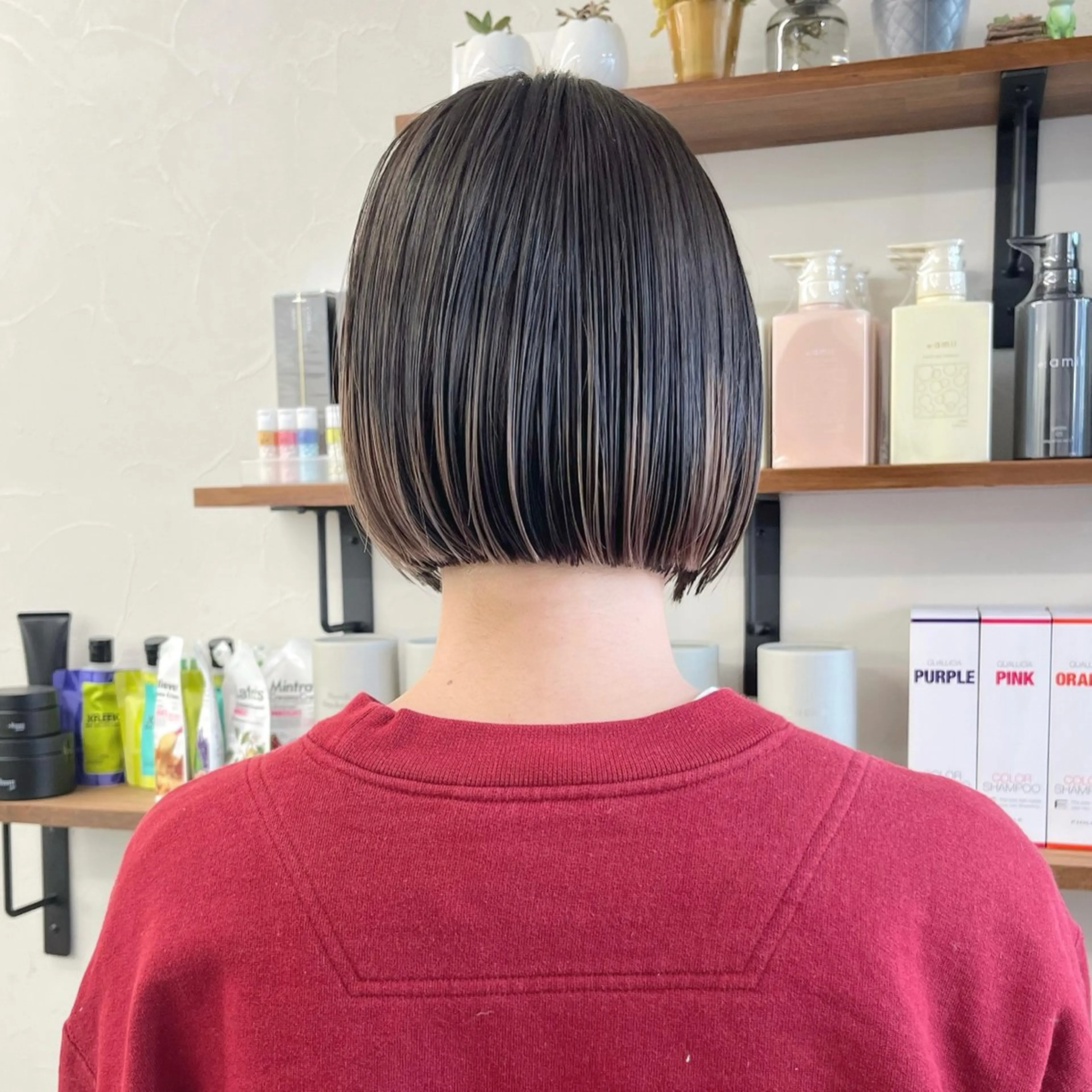 ショート カラー ブリーチ ブリーチなしカラー ボブ 髪質改善 レイヤーカット カット ヘアカラー トリートメント 初めてのショート お任せください✂️のヘアスタイル