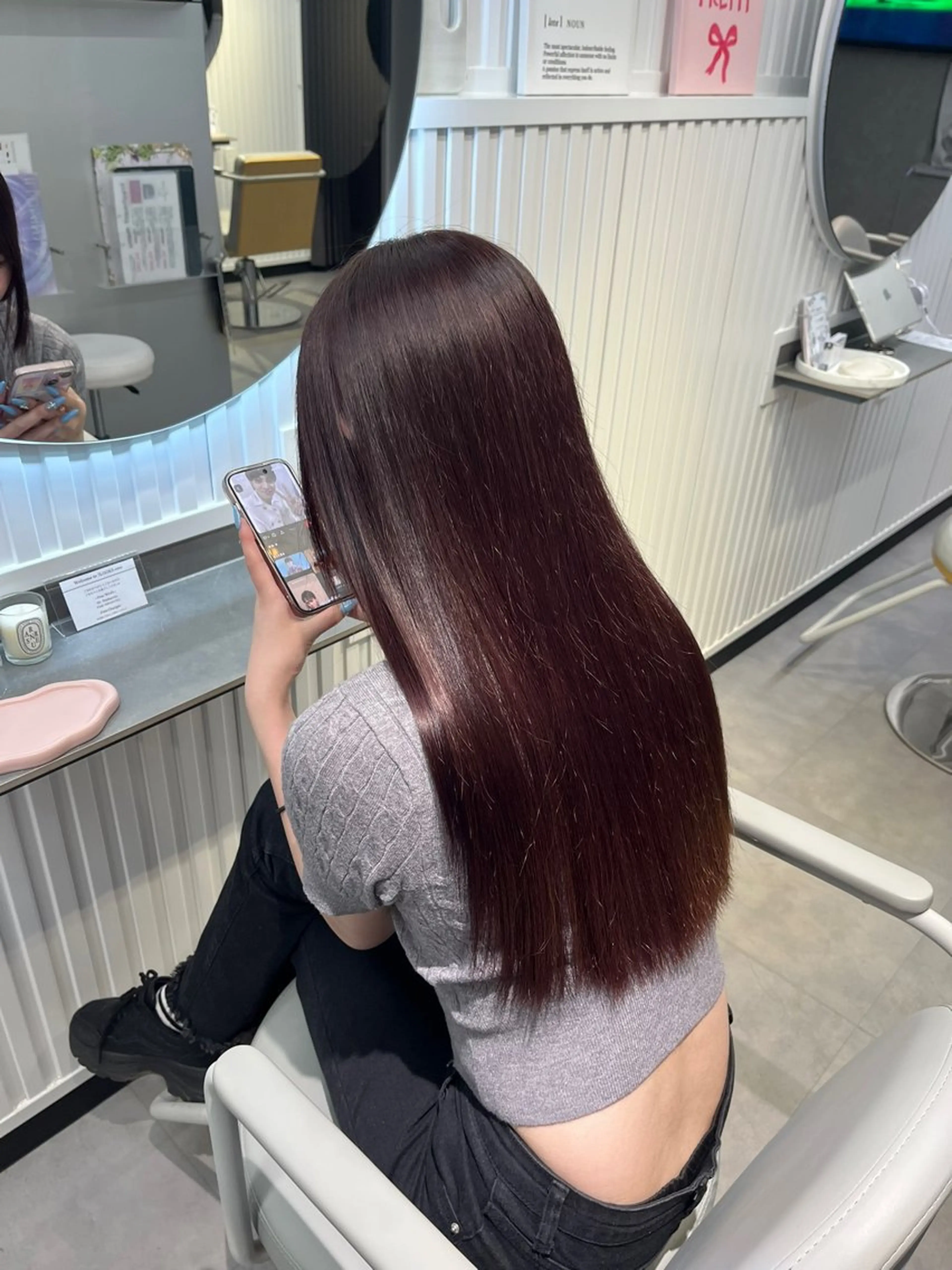 ロング ヘアカラー 松井 咲樹のヘアスタイル