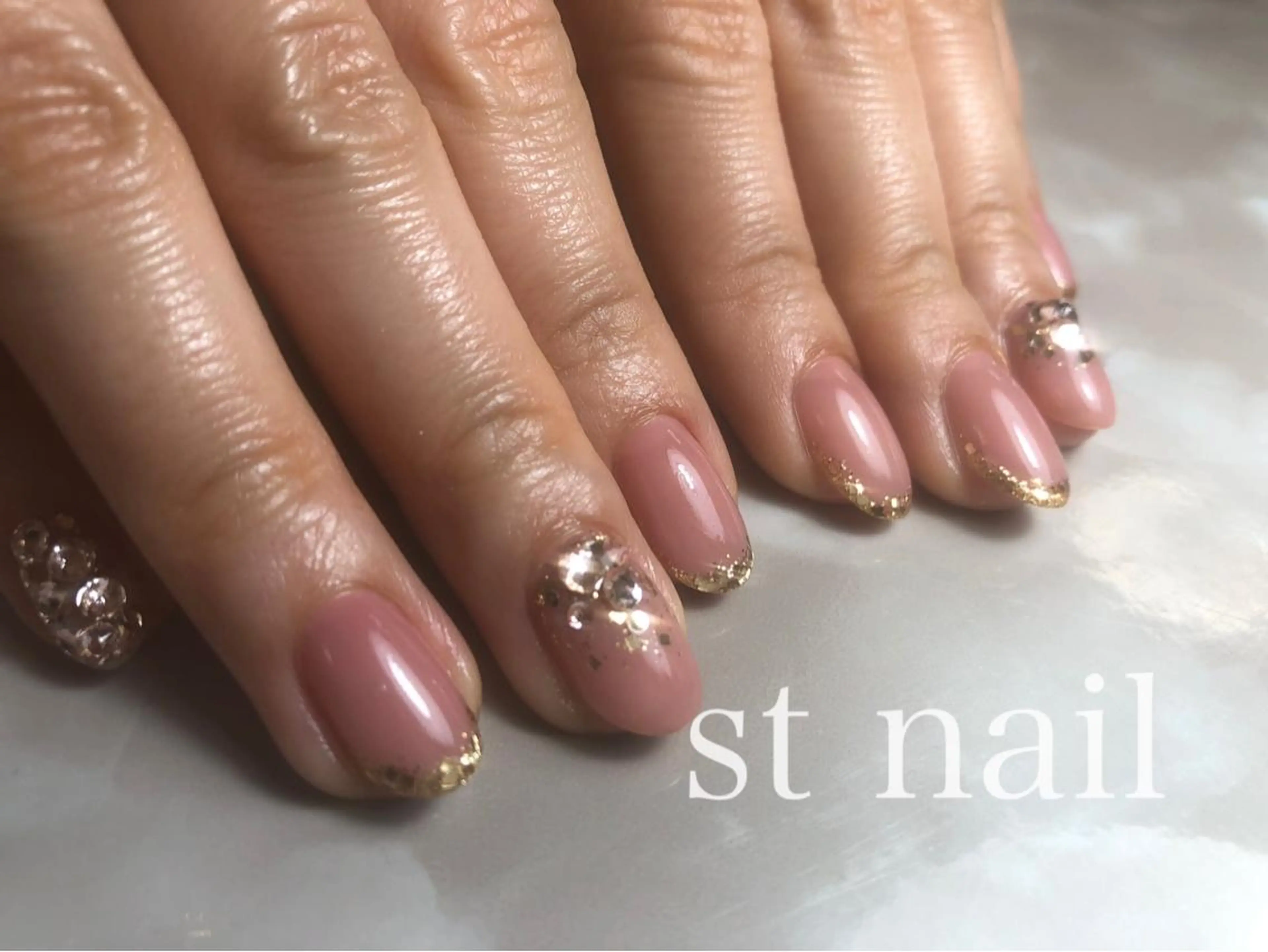 ネイル オフィスネイル シンプルネイル ストーンネイル st nailのネイルデザイン