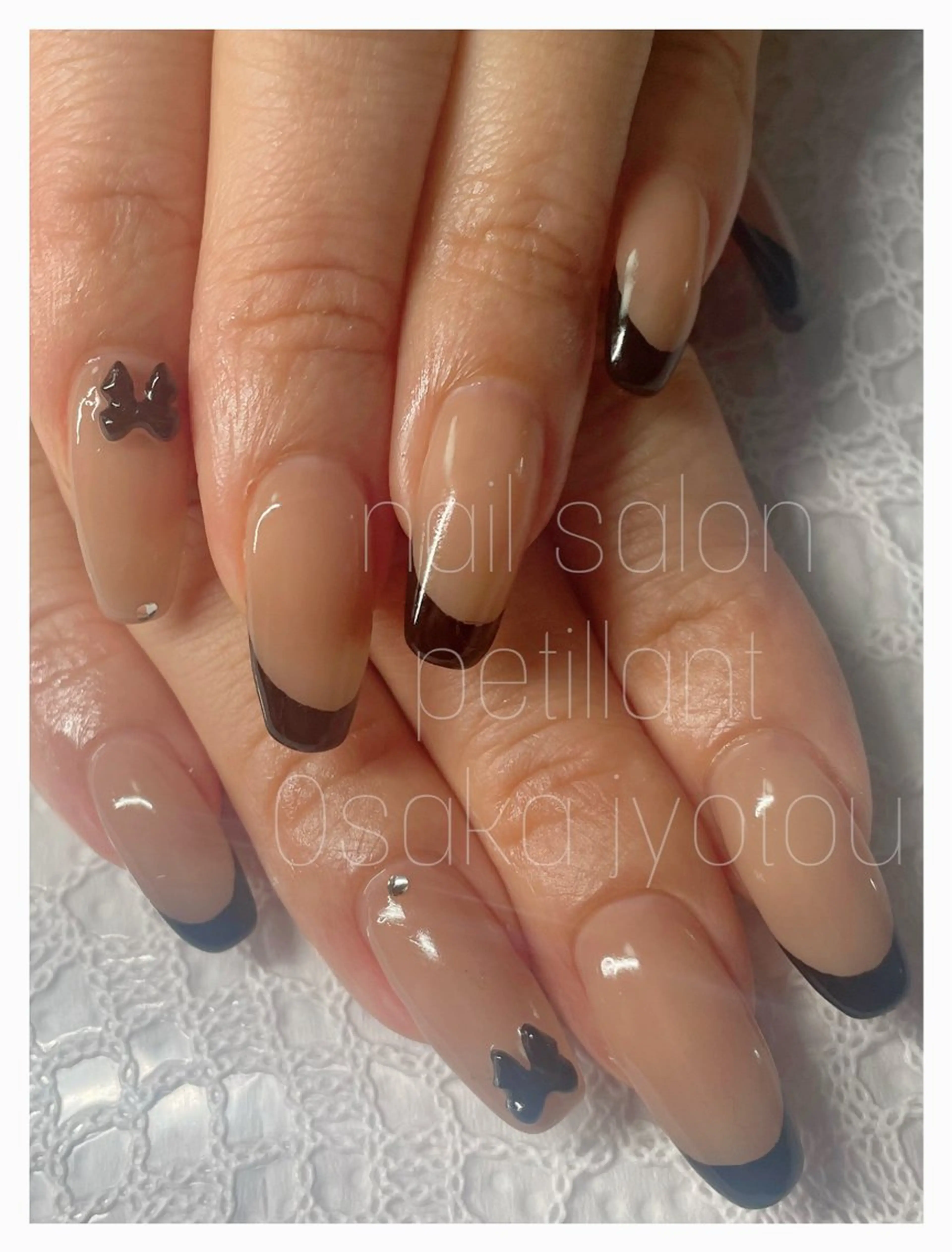 ネイル アートネイル フレンチネイル リボン nail salon petillantのネイルデザイン