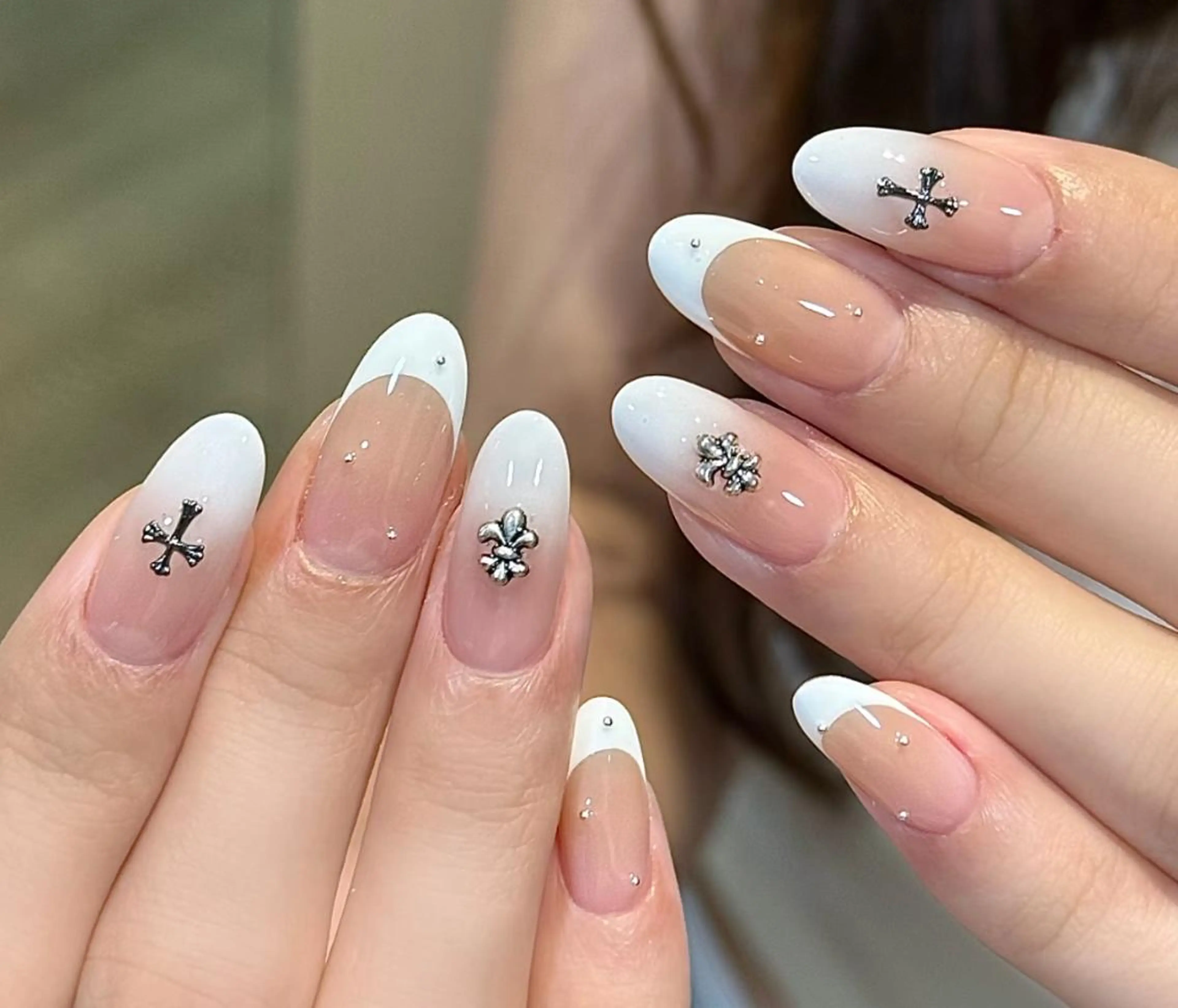 ネイル ハンドネイル エリ🫧 nail池袋東口のネイルデザイン