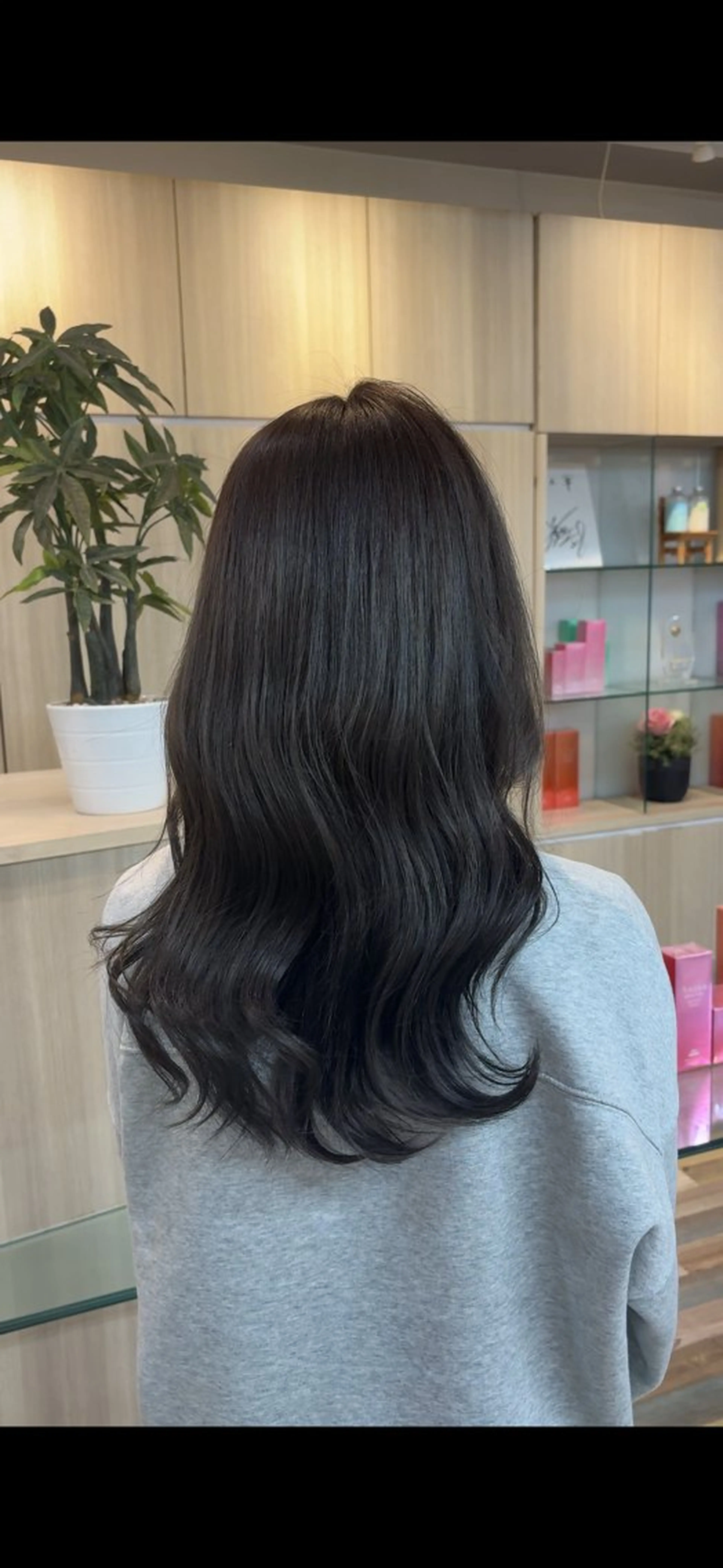 ロング カラー カット ヘアカラー 山本 琴音のヘアスタイル