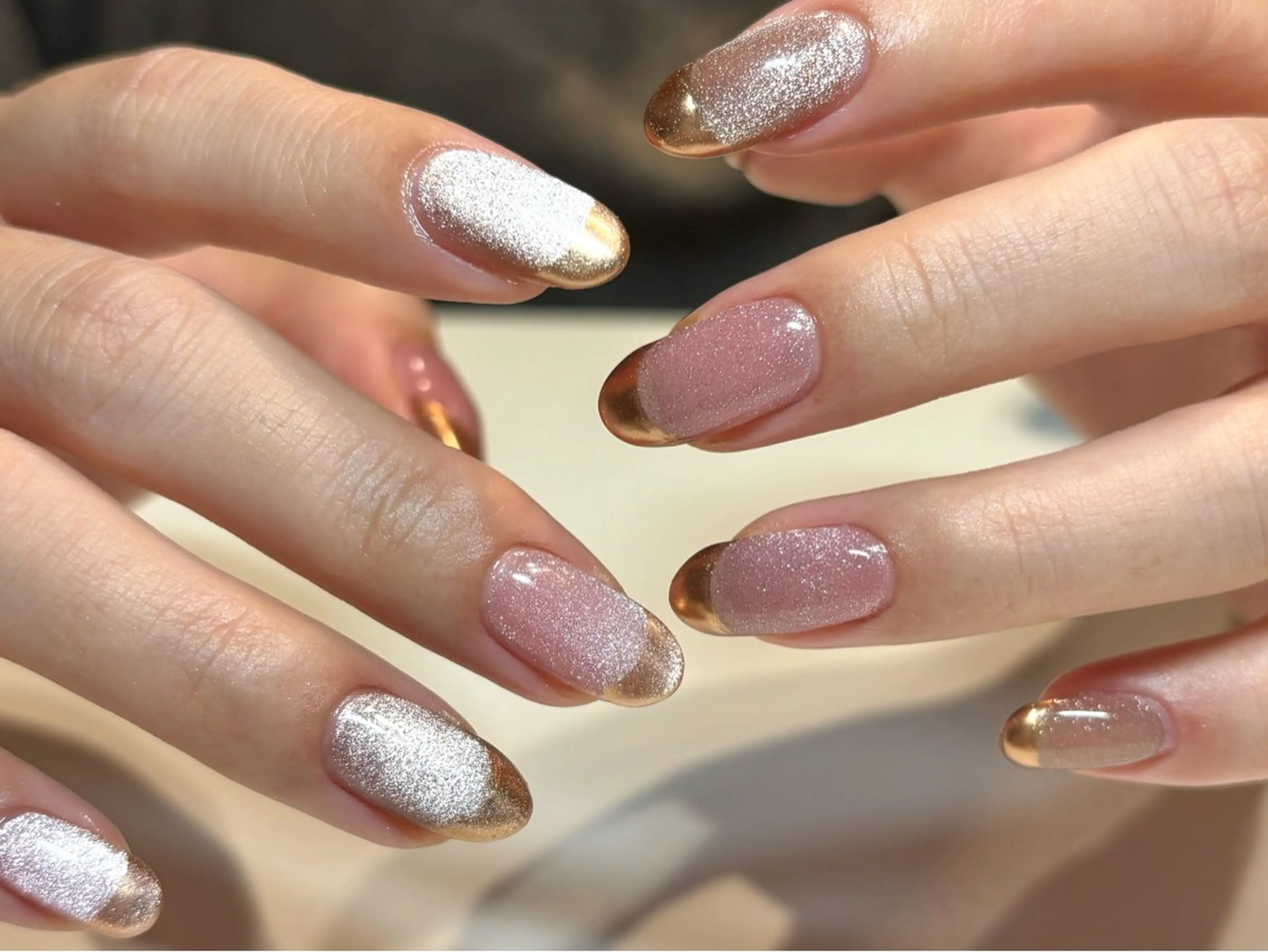 ネイル フットネイル フレンチネイル ジェルネイル グラデーション マグネットネイル misa🫧ナチュラ ル縮毛矯正/髪質改善のヘアスタイル