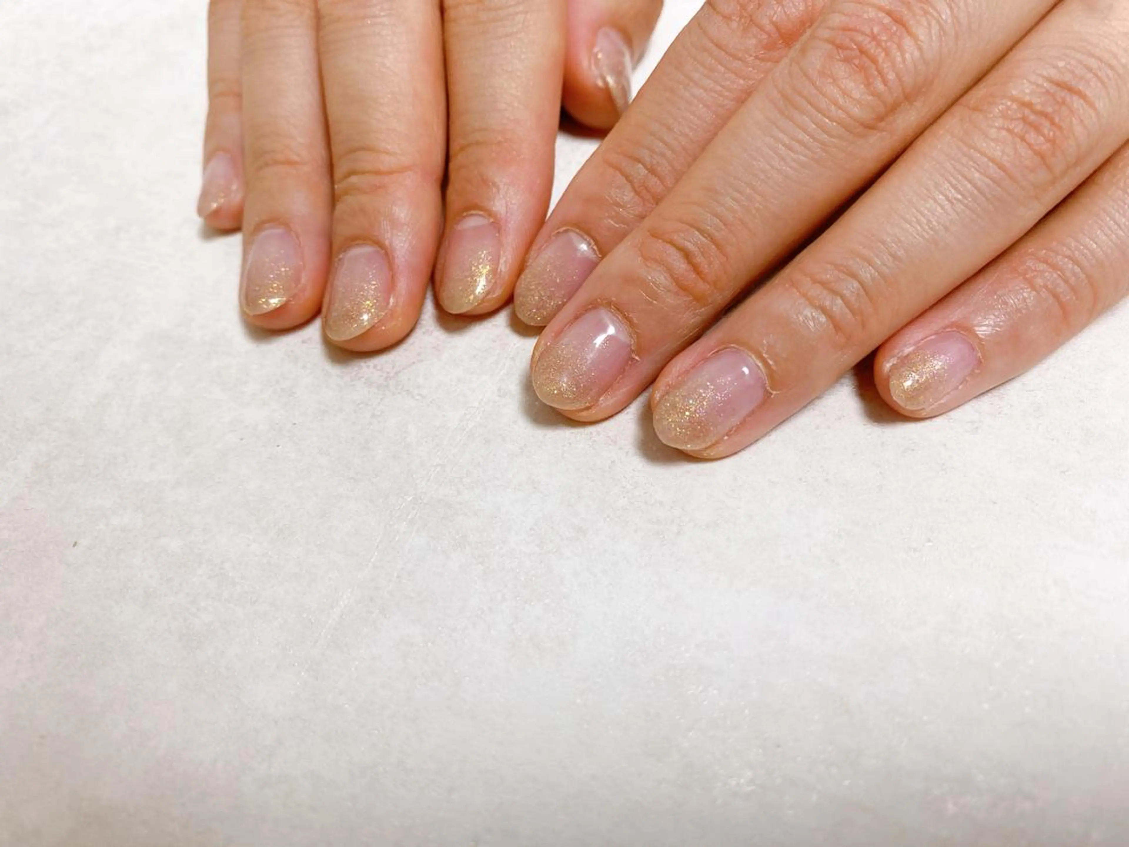 ネイル オーロラネイル フラワーネイル フットネイル フレンチネイル ジェルネイル mogunail &blowのネイルデザイン