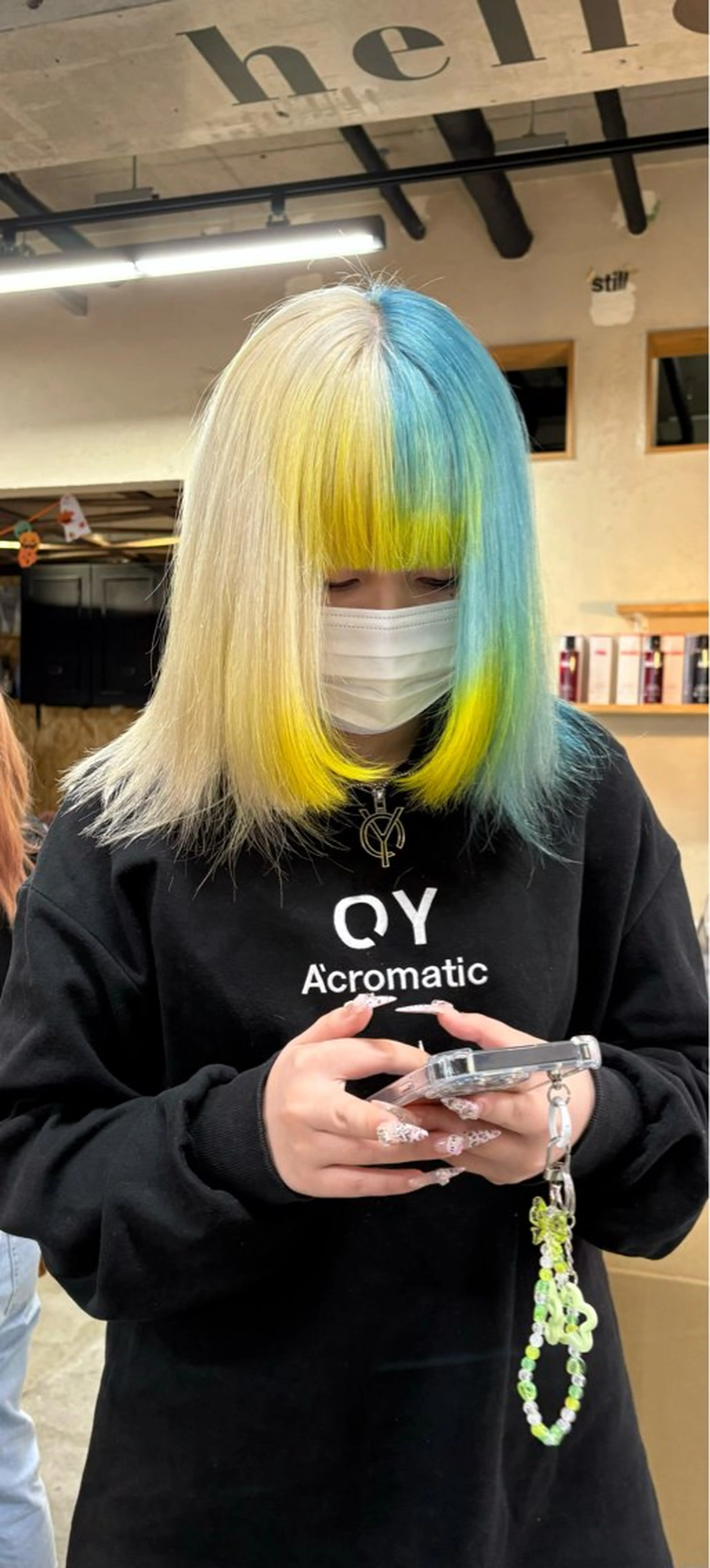 ミディアム カラー ブリーチ ケアブリーチ デザインカラー ブリーチムラ修正 /ハイトーン/青砥大のヘアスタイル