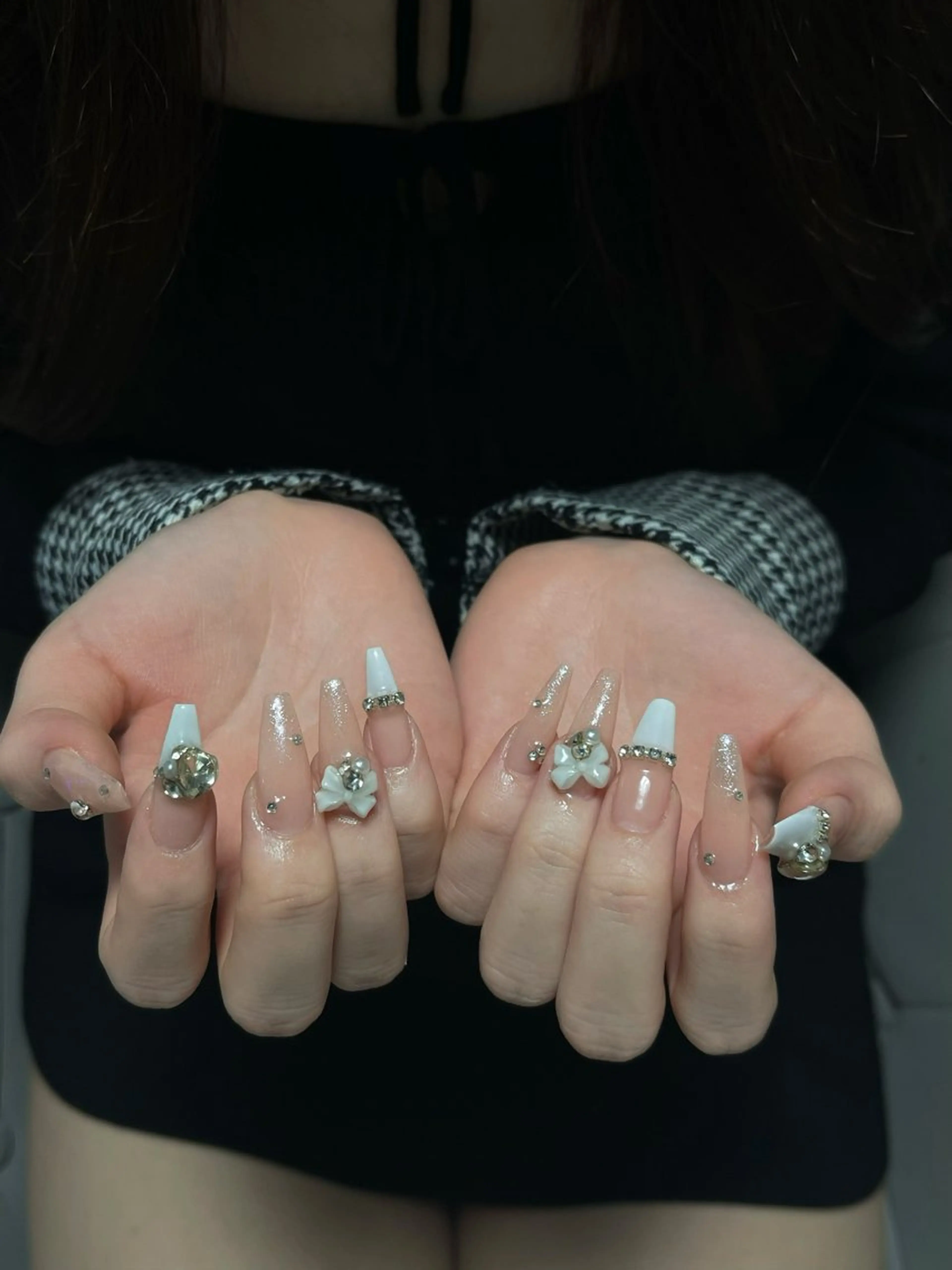 ネイル アートネイル ジェルネイル グラデーション キラキラネイル ニュアンスネイル Kitty Nailのネイルデザイン
