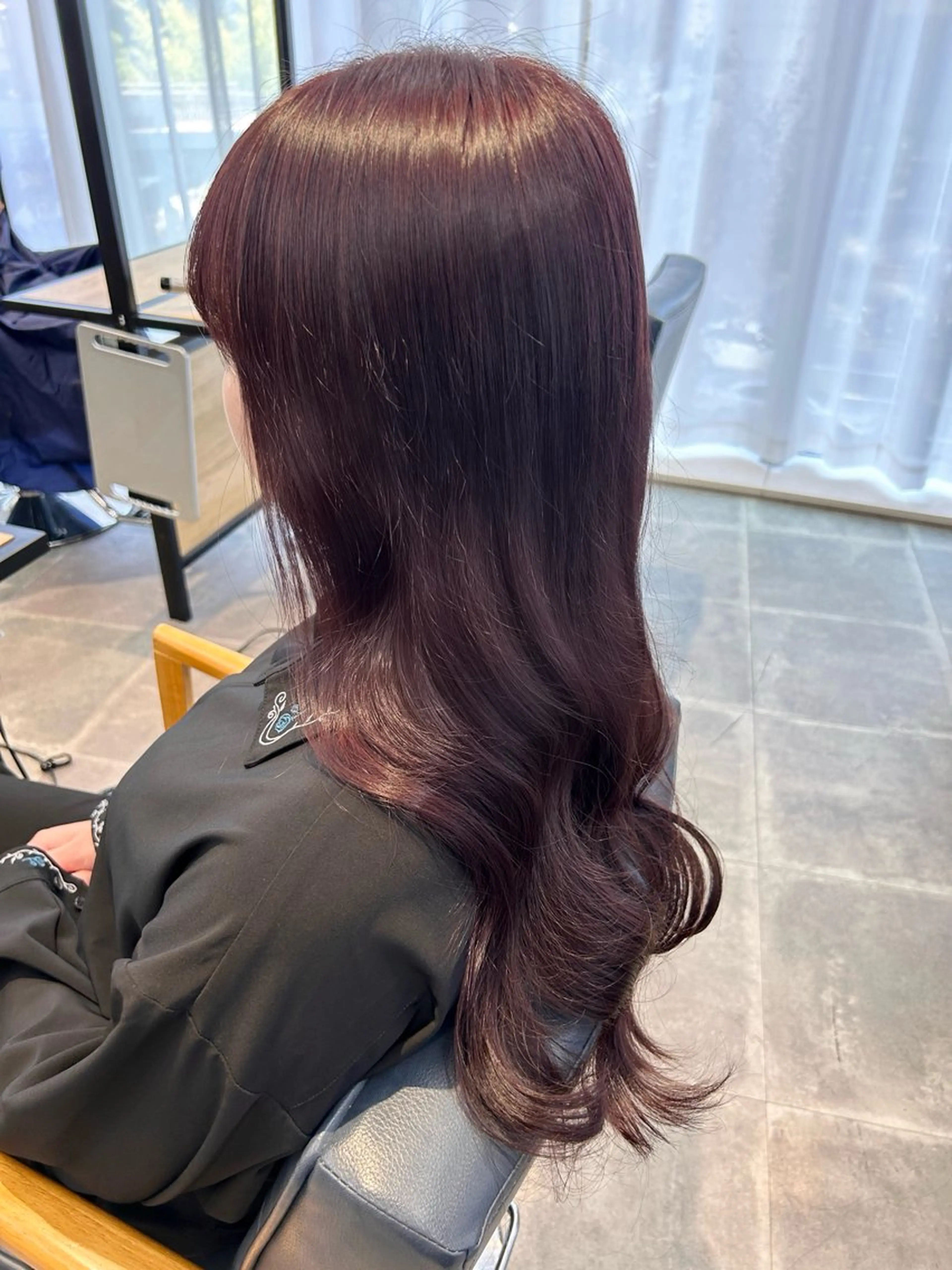 ロング カラー ヘアカラー トリートメント newi梅田🫧韓国 ヘア🫧sakiのヘアスタイル