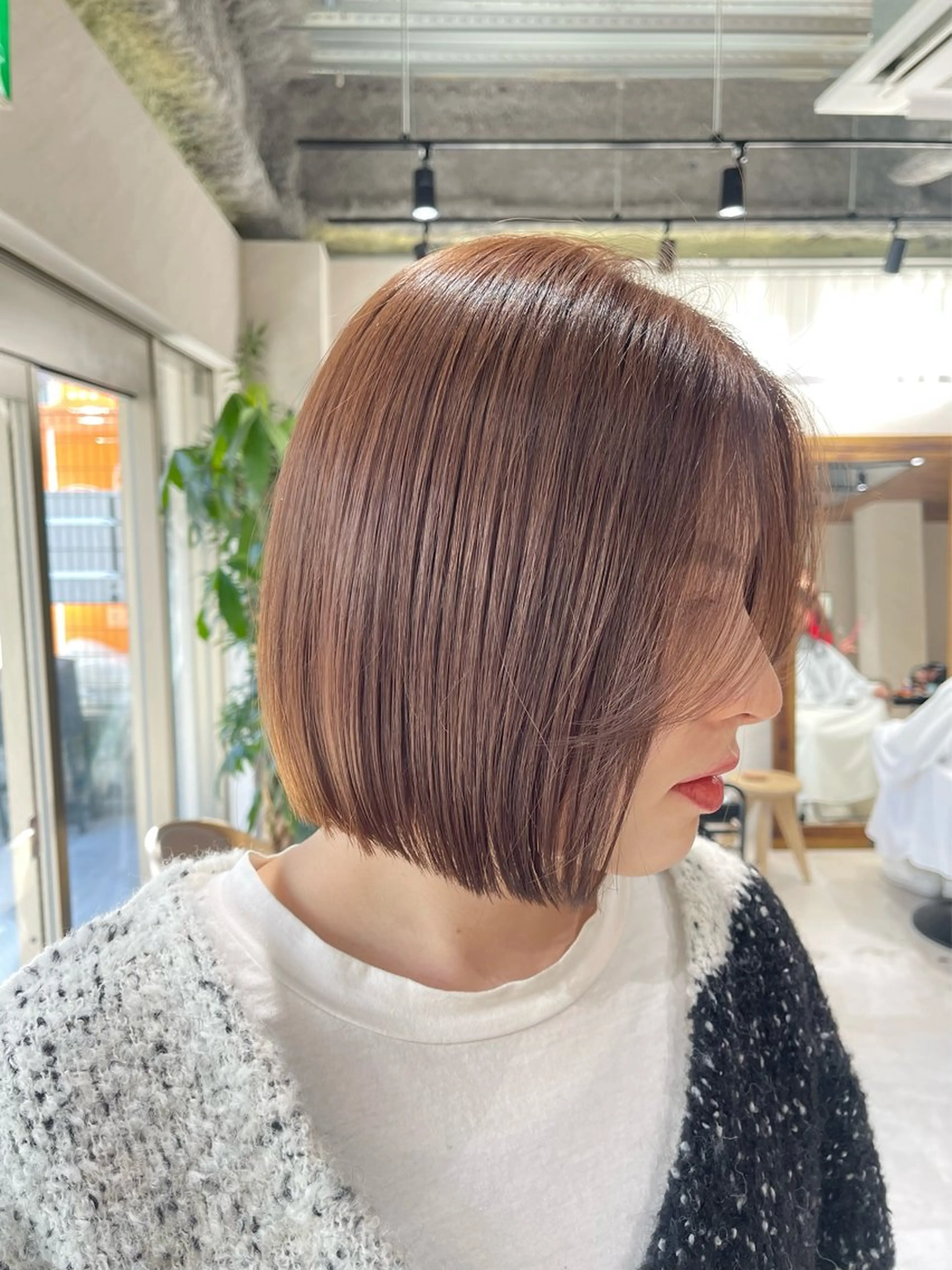 ショート カラー ベージュカラー ボブ ヘアカラー トリートメント ヘアセット 🩵ボブ/レイヤー /髪質改善🩵のヘアスタイル