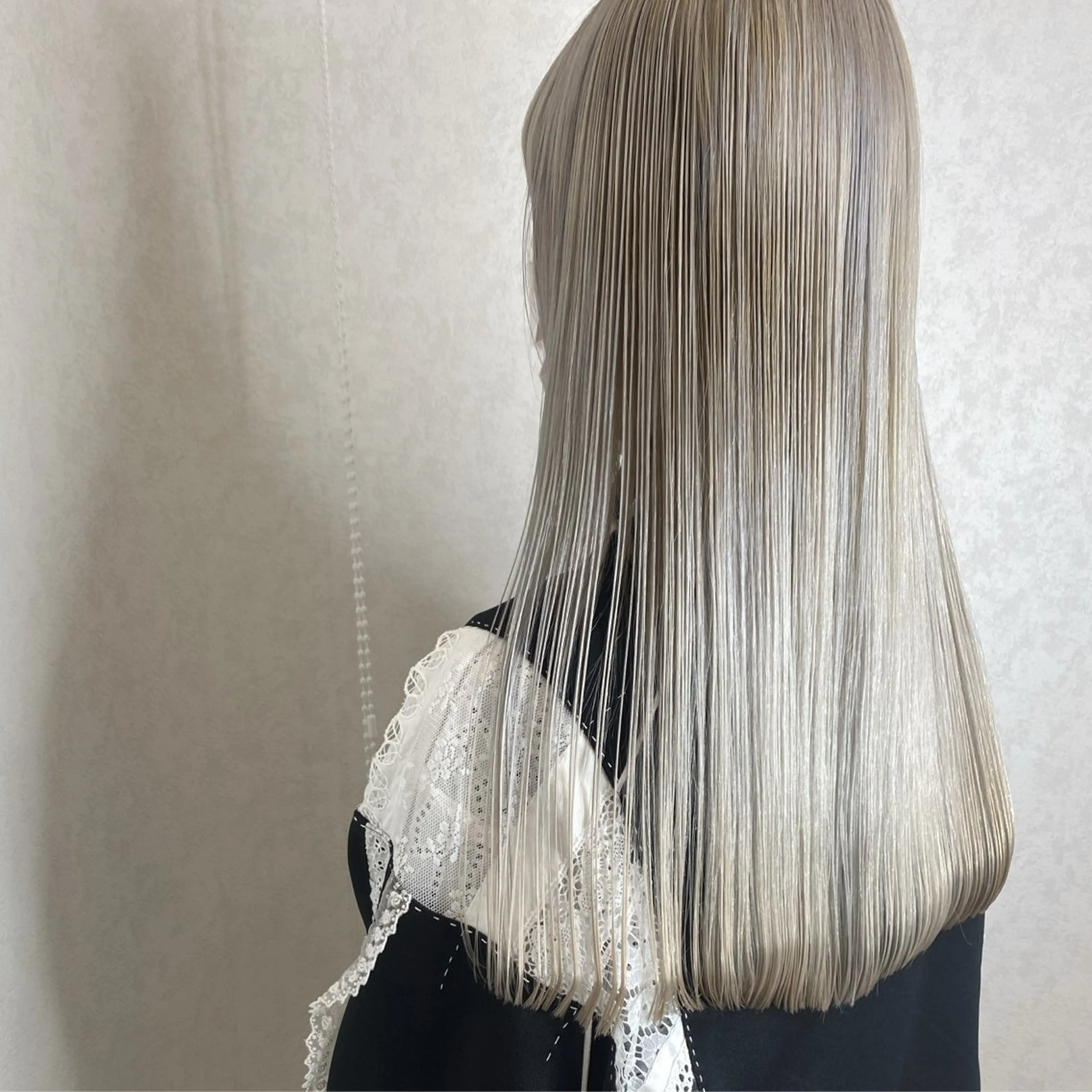 【ホワイト系にしたい方向け】艶ケアトリプルブリーチ＋ケアカラー＋TOKIOtr 27000円の写真