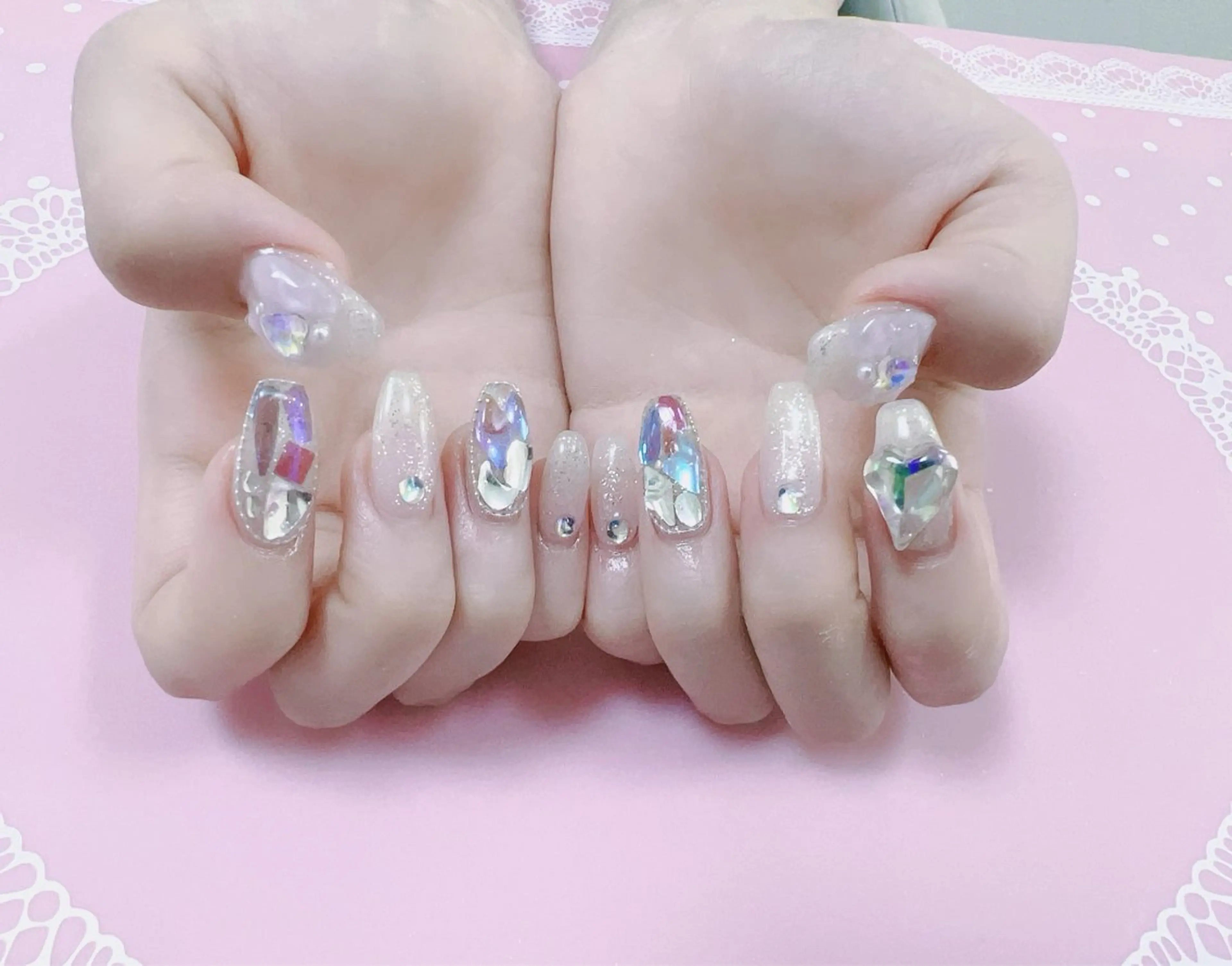 ネイル はぴねす所属・横浜 美夢のネイルデザイン