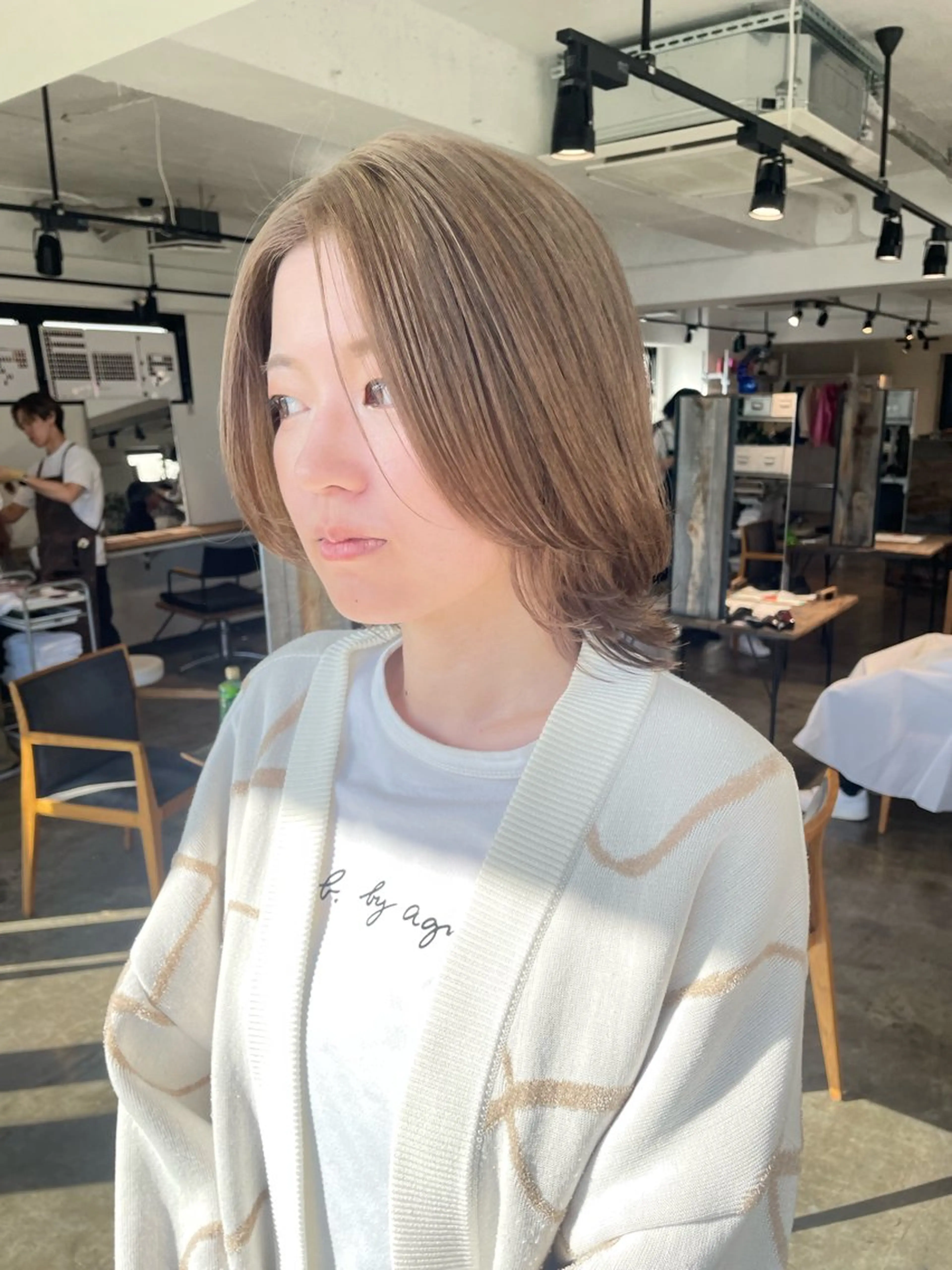 ミディアム カラー ベージュカラー ブリーチ ブラウンカラー ブラウンベージュ ケアブリーチ ヘアカラー トリートメント 暖色カラー🍒 ケアブリーチ/akiのヘアスタイル