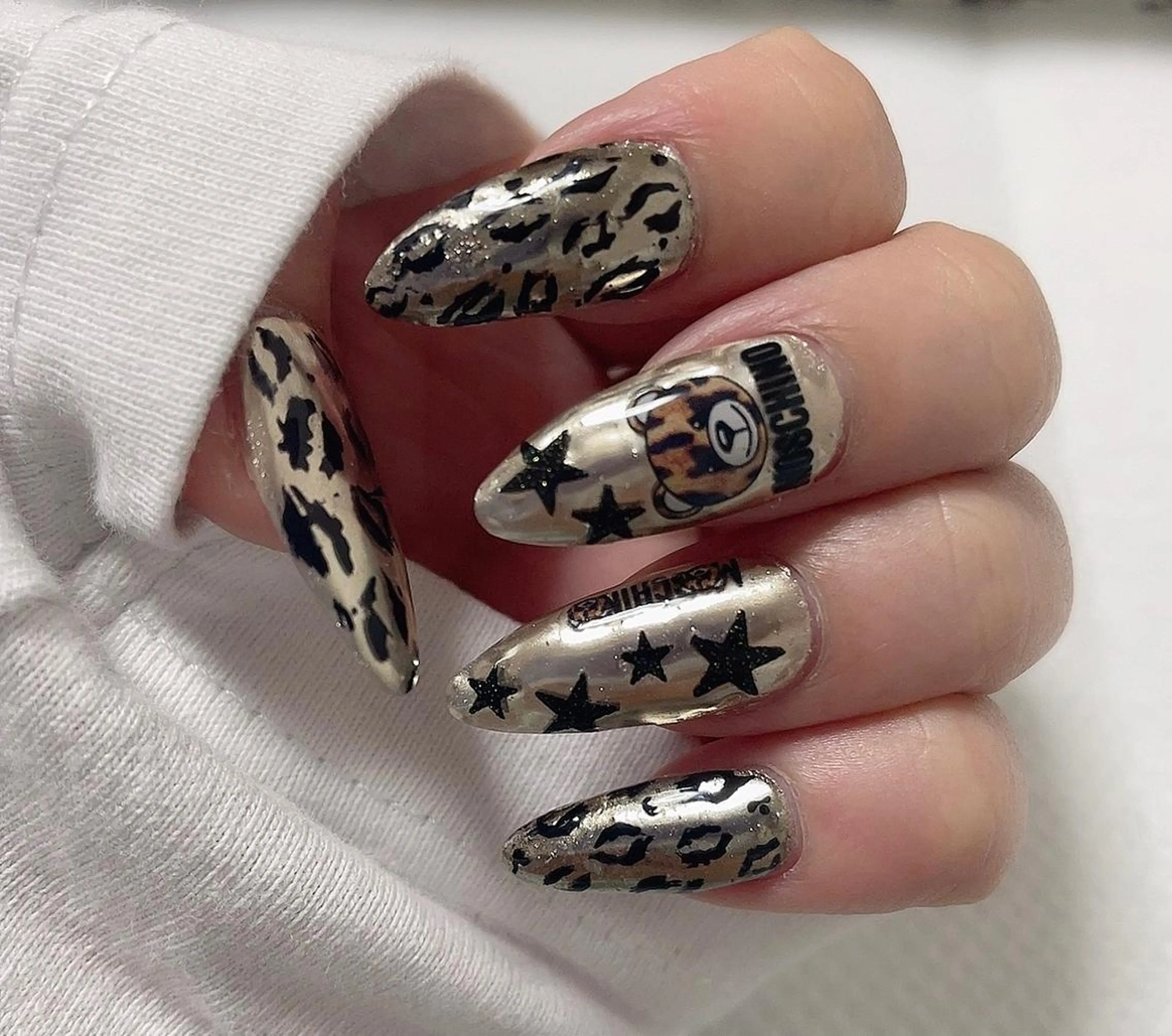 ネイル ミラーネイル 🌙🫧CHARME (RUKA)🦋🫧のネイルデザイン