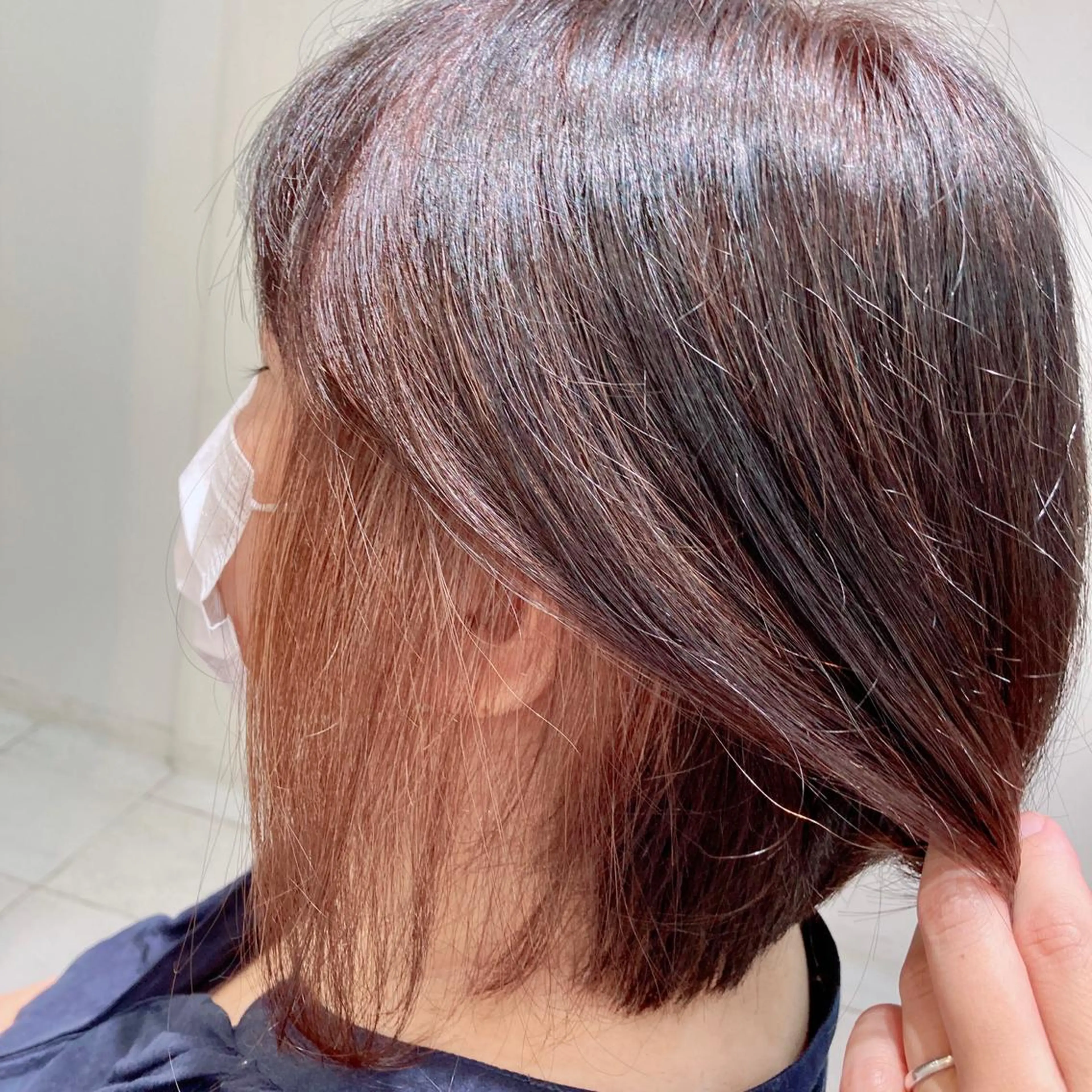 ショート カラー ベージュカラー ブリーチ イヤリングカラー 顔周りカット カット ヘアカラー トリートメント 大野 まゆのヘアスタイル