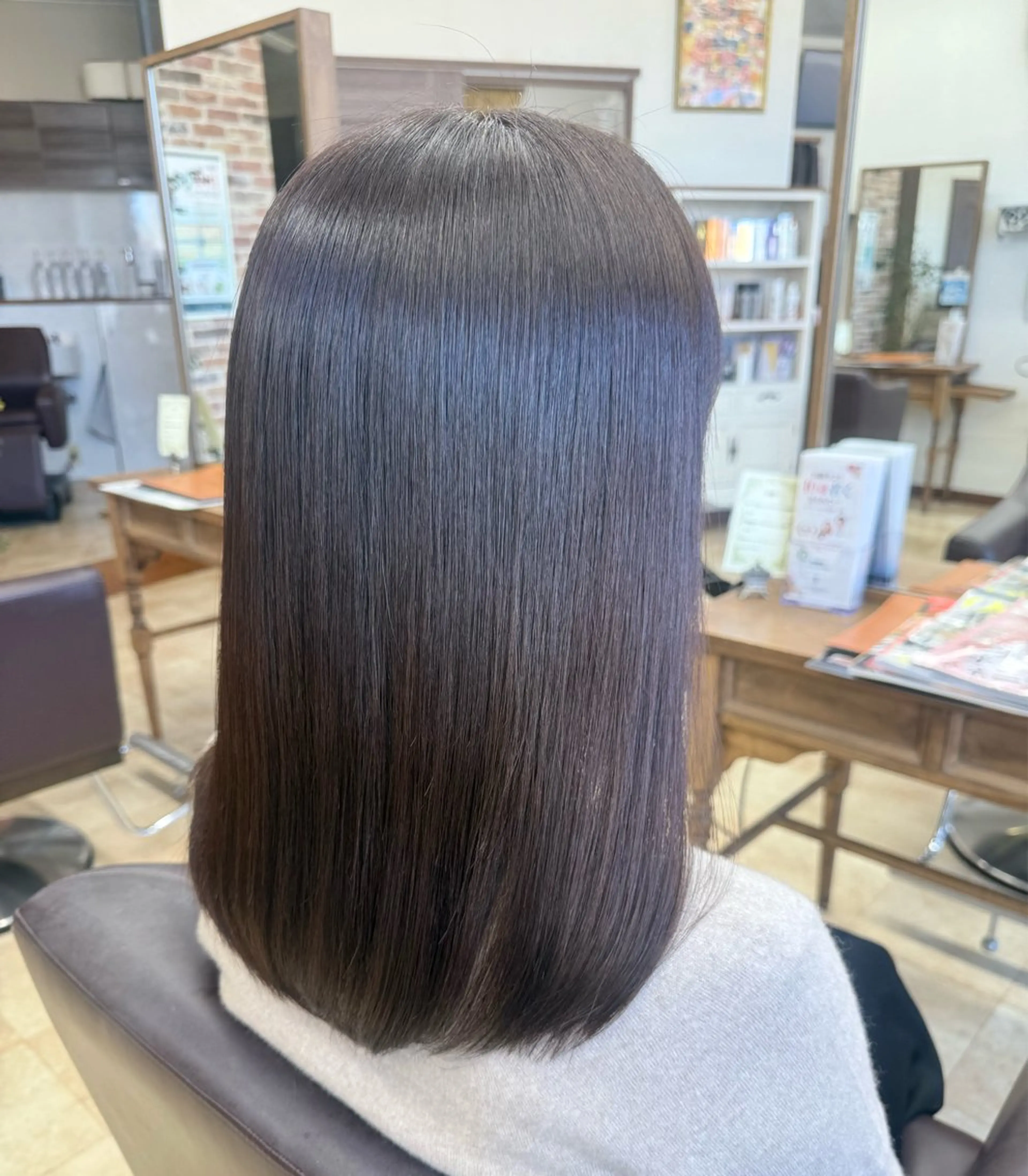 ミディアム 髪質改善 トリートメント 額田 汐莉のヘアスタイル