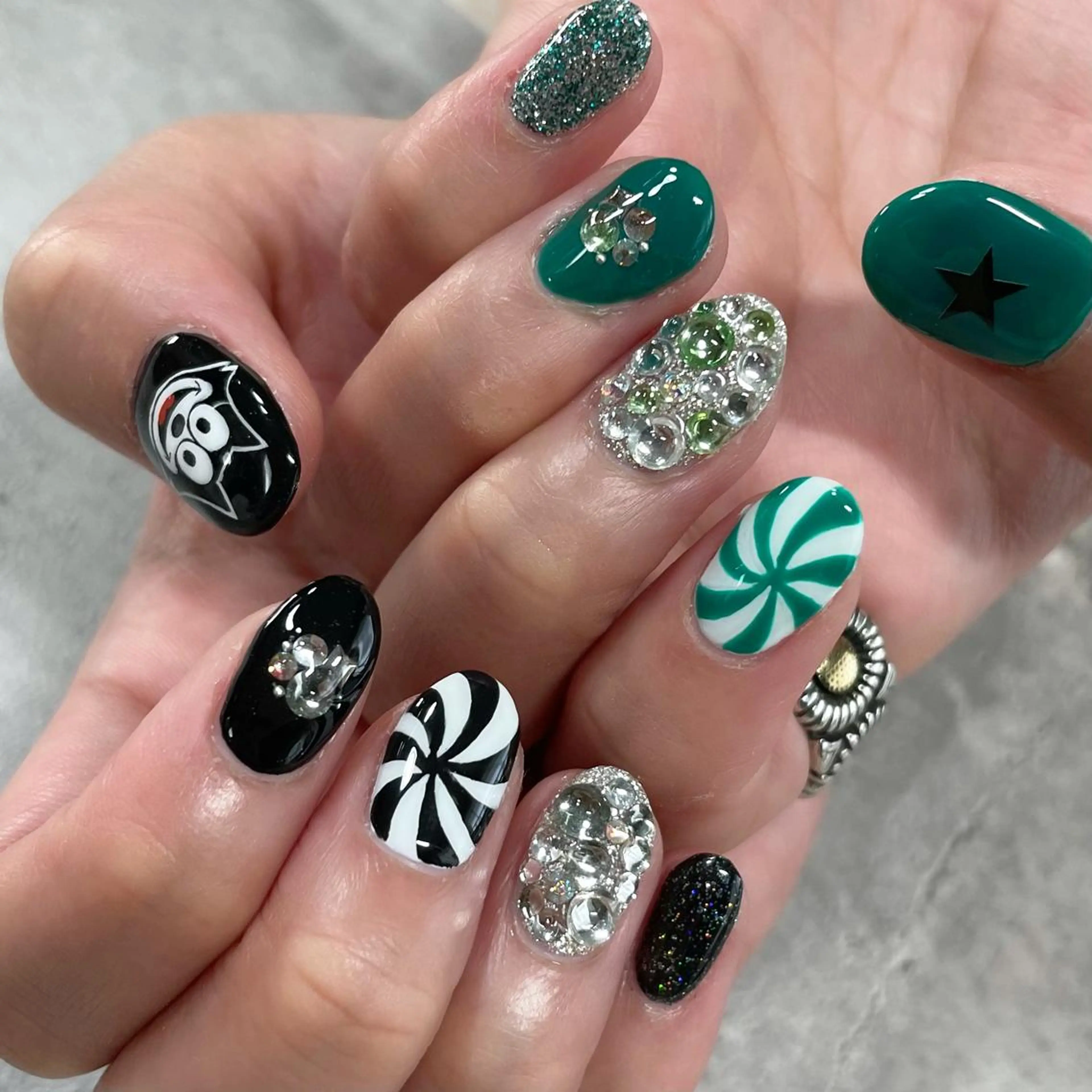 ネイル ジェルネイル 東 千夏のネイルデザイン