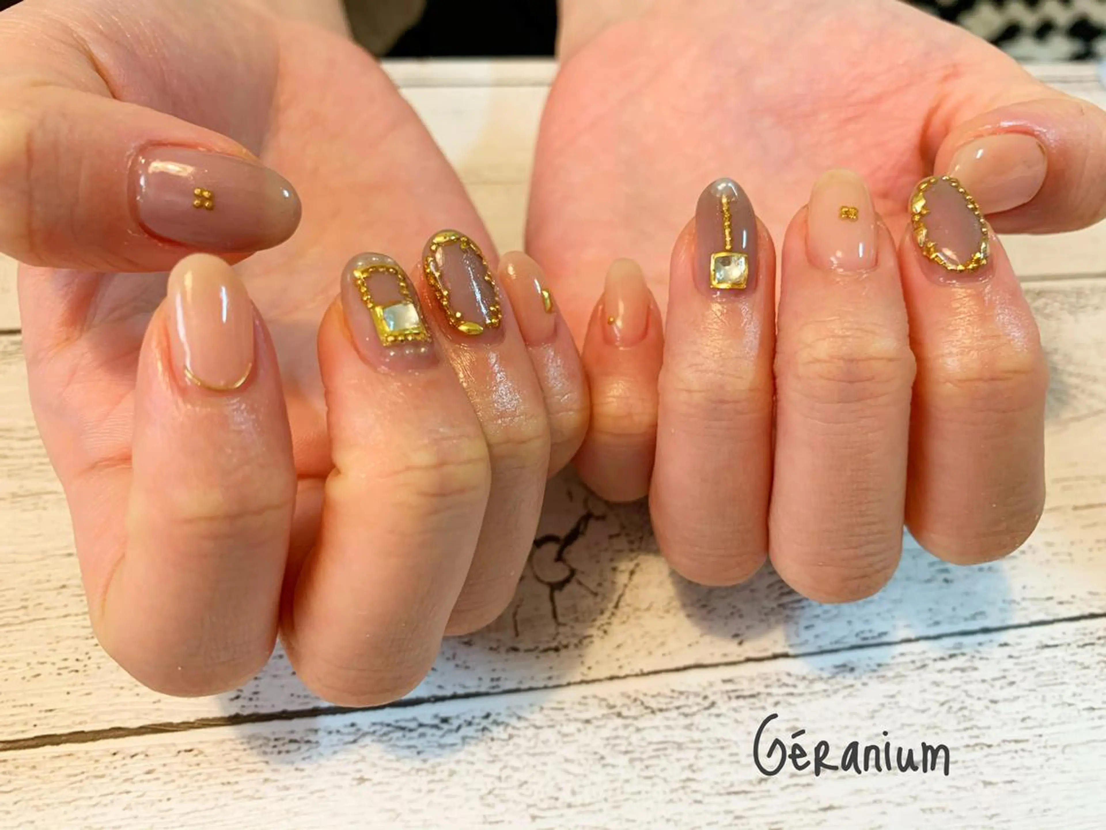 ネイル ハンドネイル フットネイル GéRanium Harukaのネイルデザイン