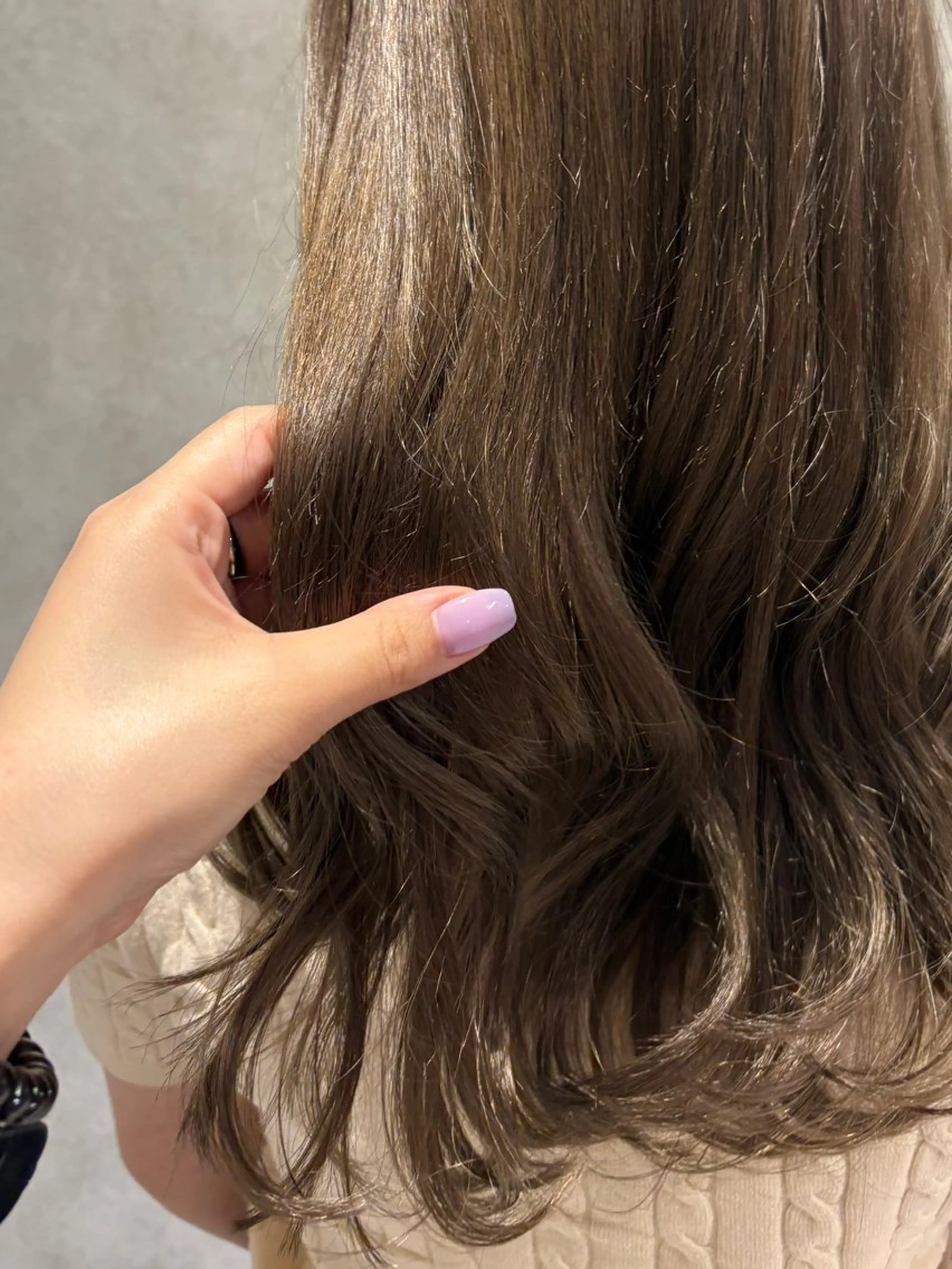 セミロング カラー ブリーチ カット ヘアカラー yumemiレイヤー ‎✴︎ 透明感カラーのヘアスタイル