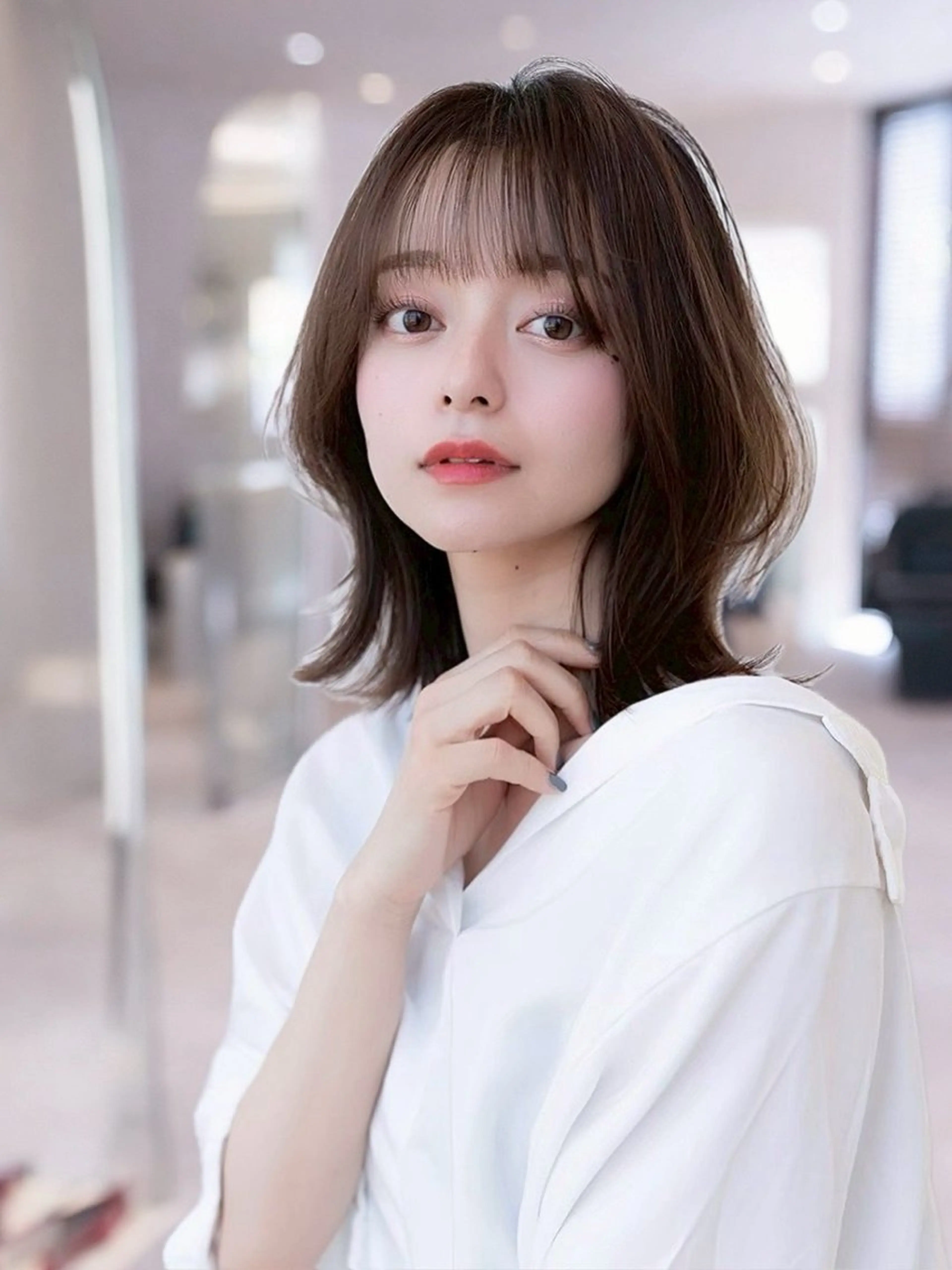 ミディアム カラー レイヤーカット 外ハネヘア カット ヘアカラー トリートメント ヘアセット 韓国レイヤー🇰🇷 韓国研修◎渋谷カイトのヘアスタイル