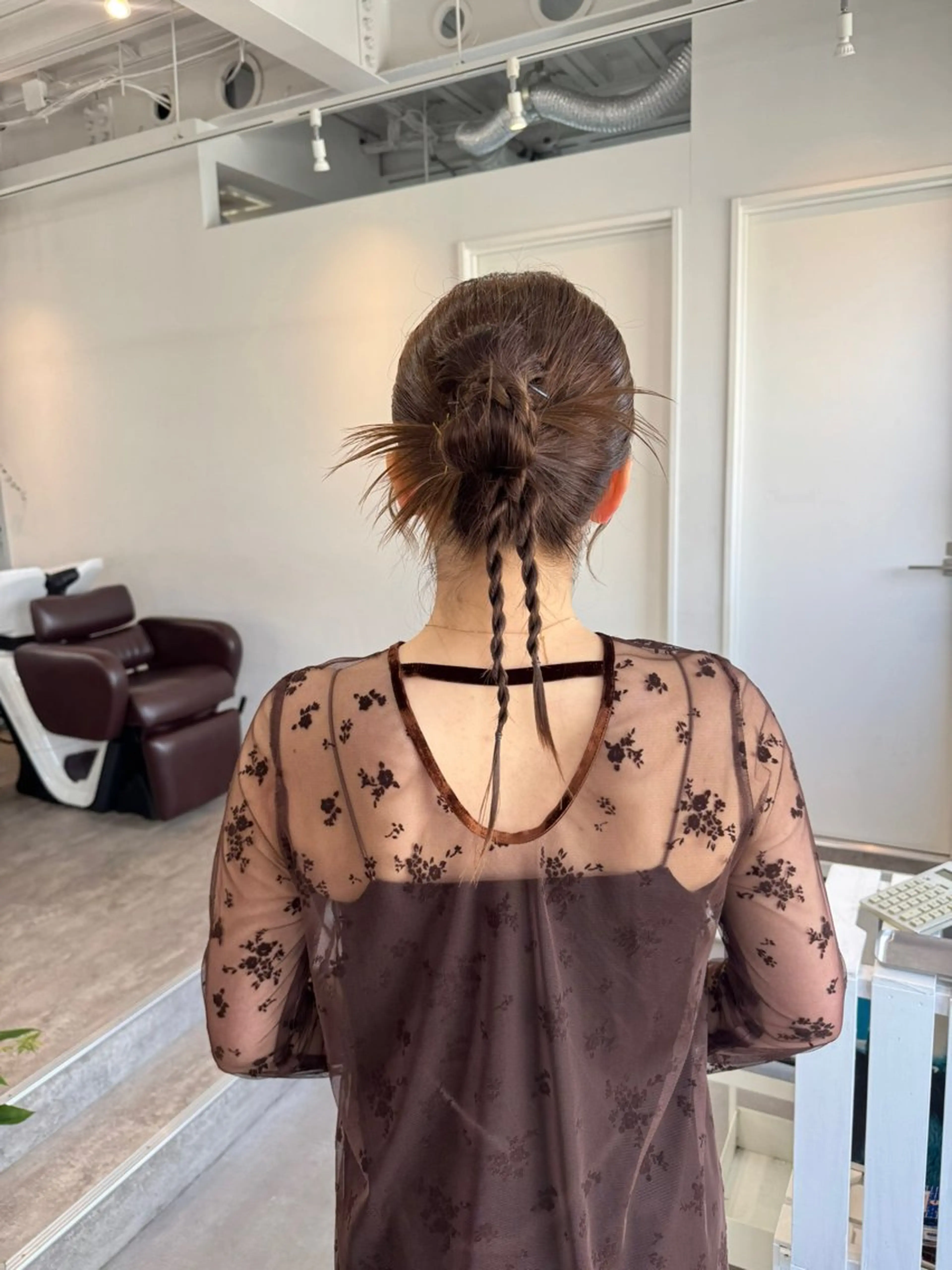 セミロング ヘアアレンジ ヘアセット 松坂 真衣のヘアスタイル