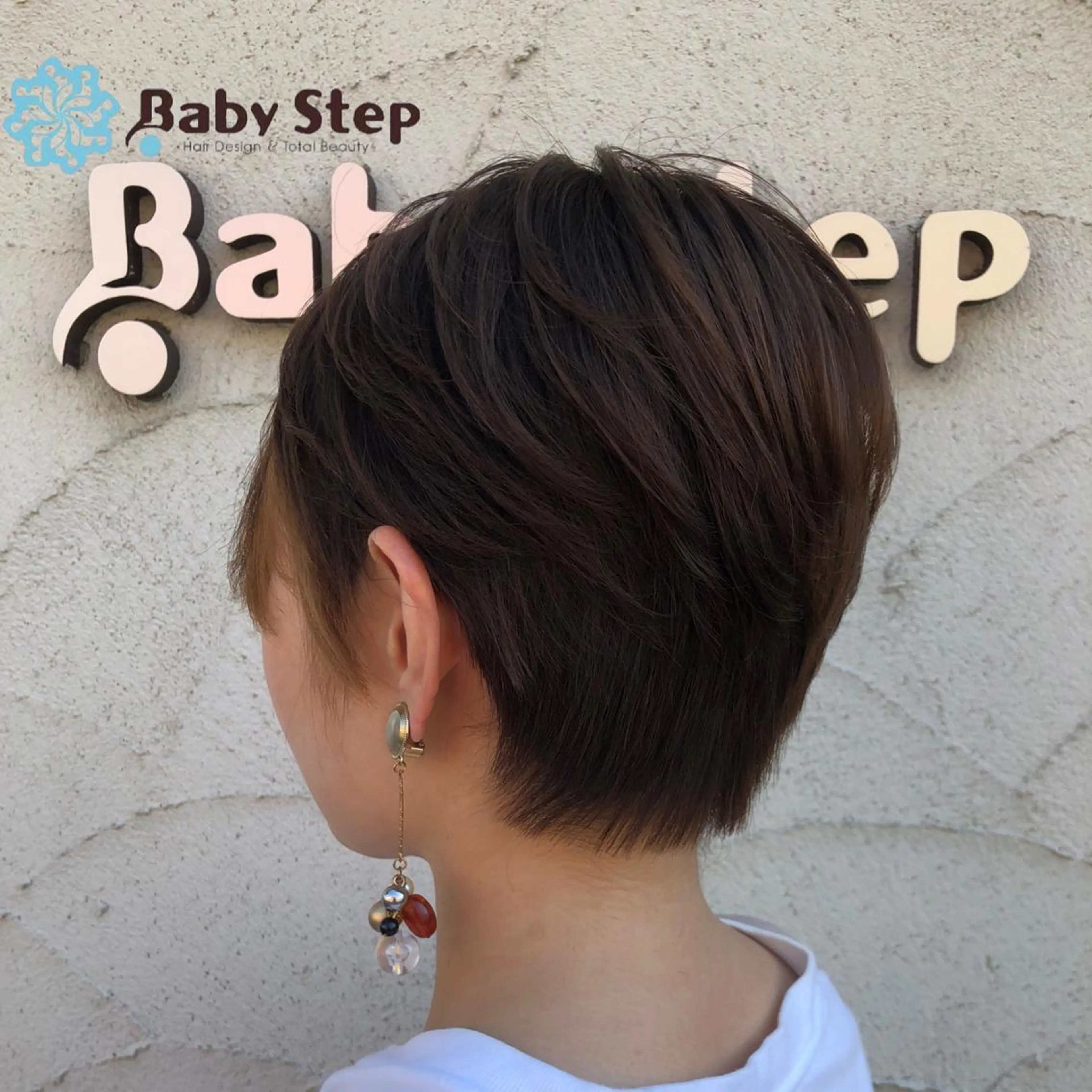 ショート カラー Baby Step ウエノのヘアスタイル