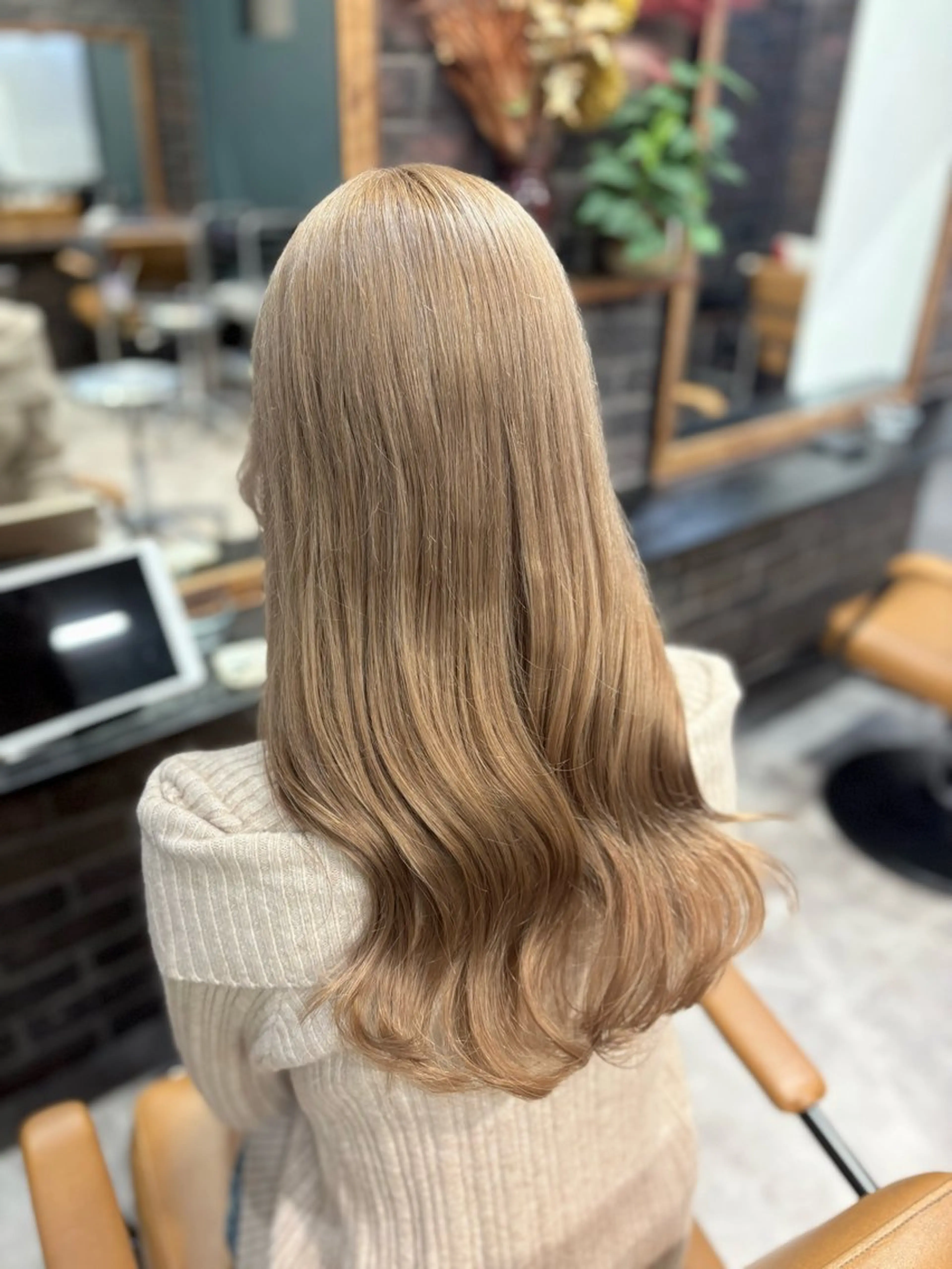 《U23》♡✂️メンテナンスカット付💇♀️ブリーチトリプルカラー✨【ブリーチ×2. カラー.スチームトリートメント】の写真
