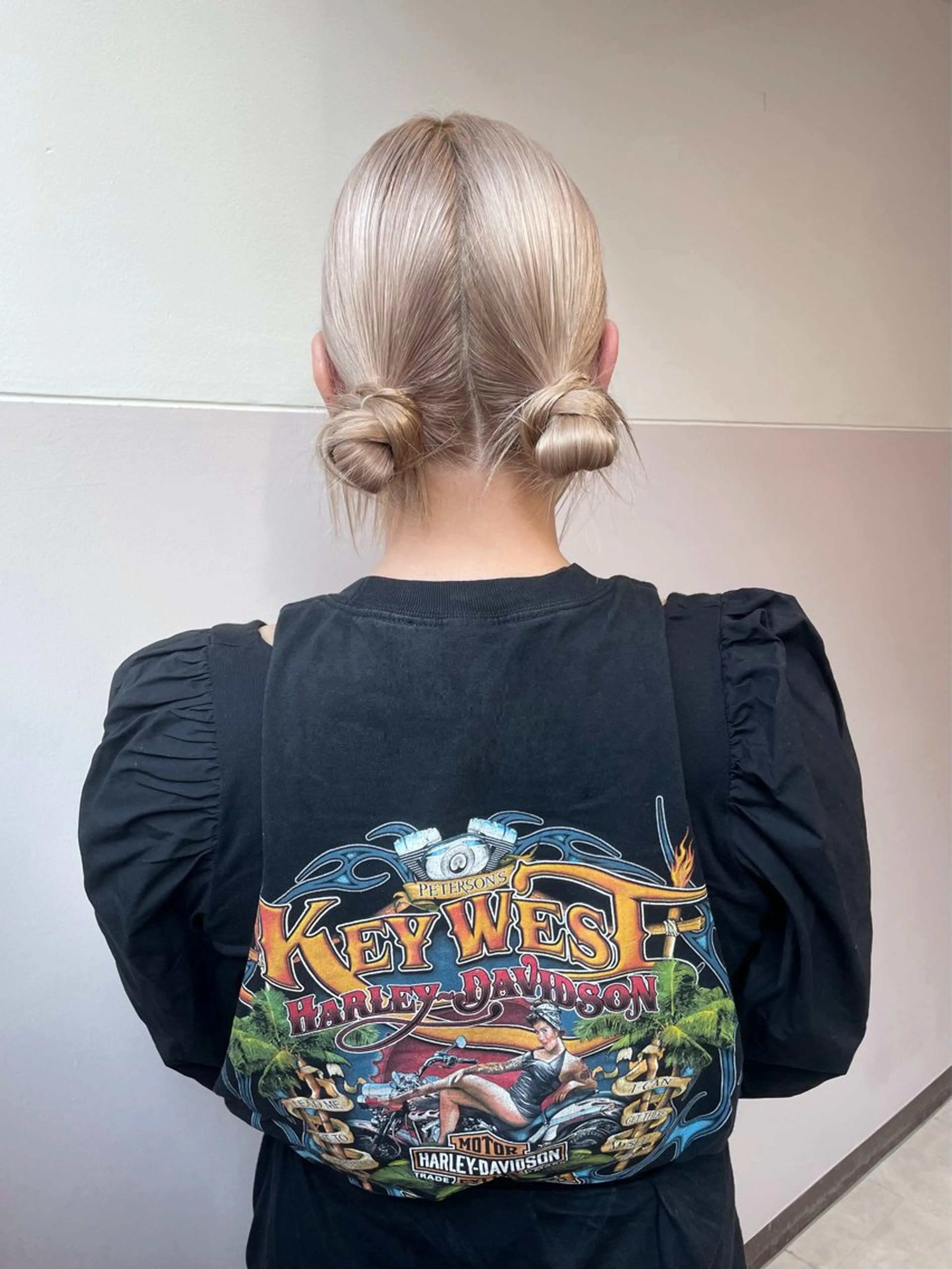 ロング カラー ヘアアレンジ オカモト ミユウのヘアスタイル