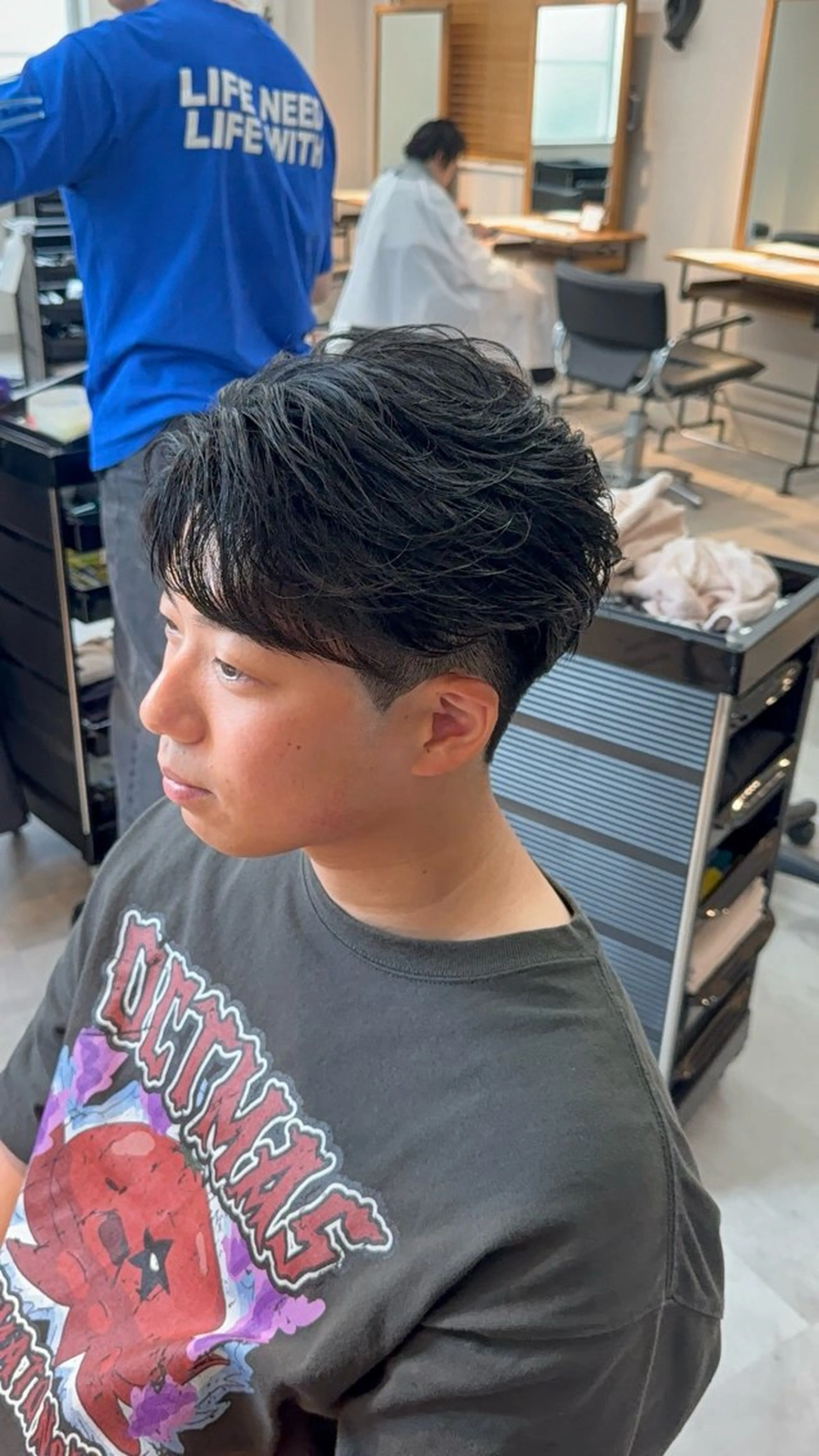 ショート パーマ メンズ ダウンパーマ フェザーパーマ カルマパーマ メンズ韓国風 メンズパーマ カット パーマ 垢抜けへの近道✂️ メンズ縮毛矯正/齊藤のヘアスタイル