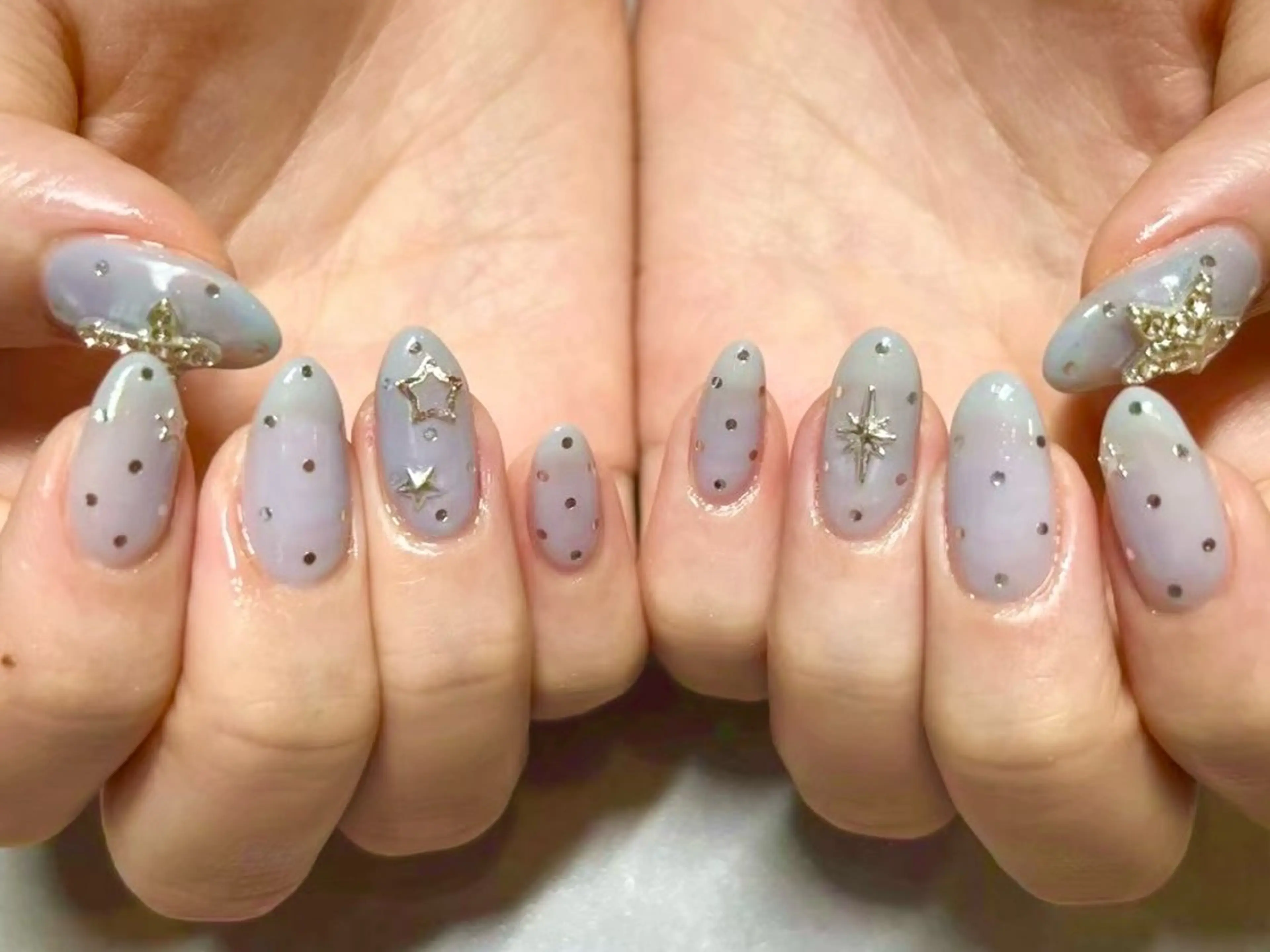 ネイル ブルー ドット 🫧ちゅるん/韓国 Ayano𓈒🎀のネイルデザイン