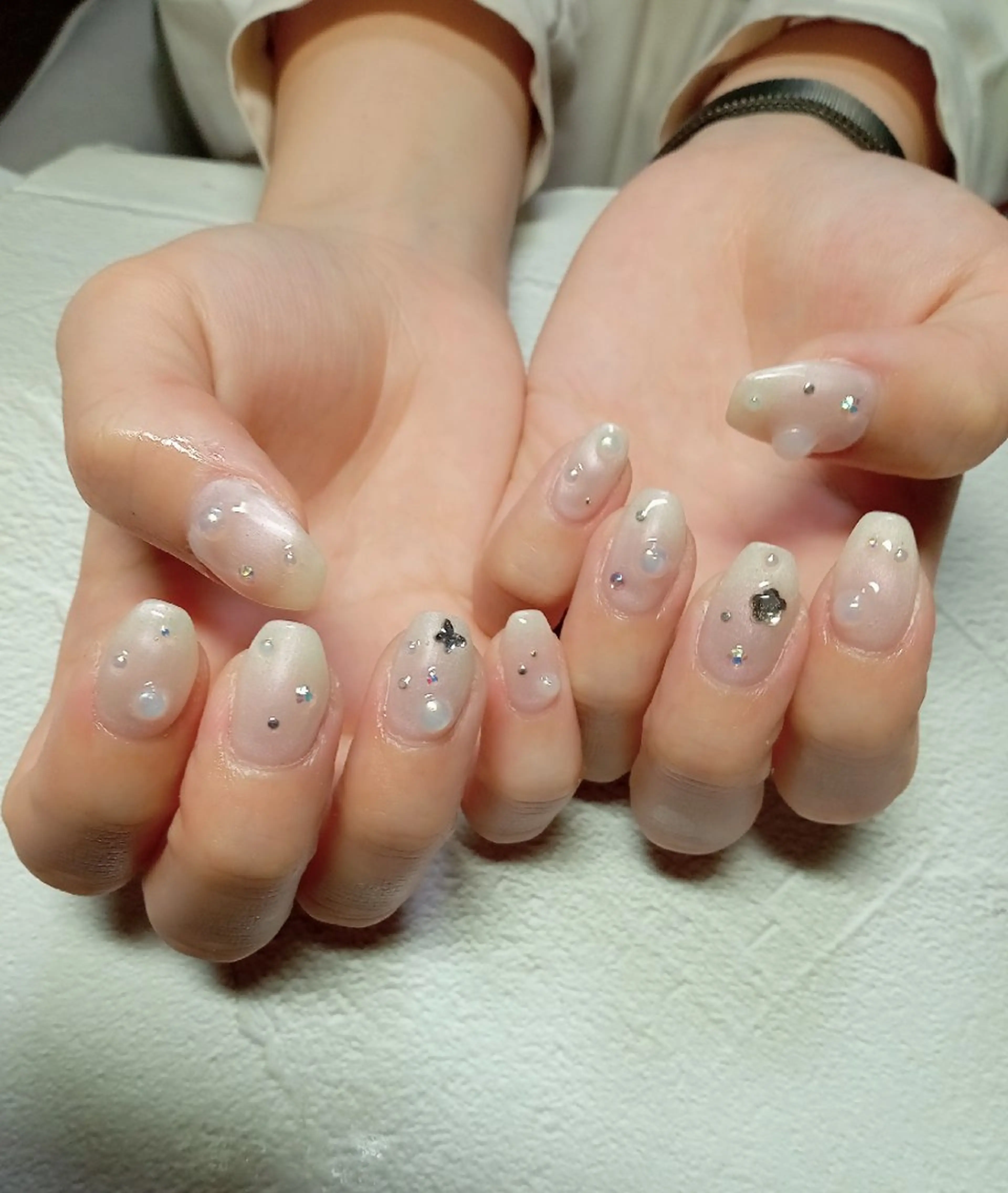 ネイル フレンチネイル ジェルネイル キラキラネイル マグネットネイル ミラーネイル ハンドネイル flure de neige yukiのネイルデザイン