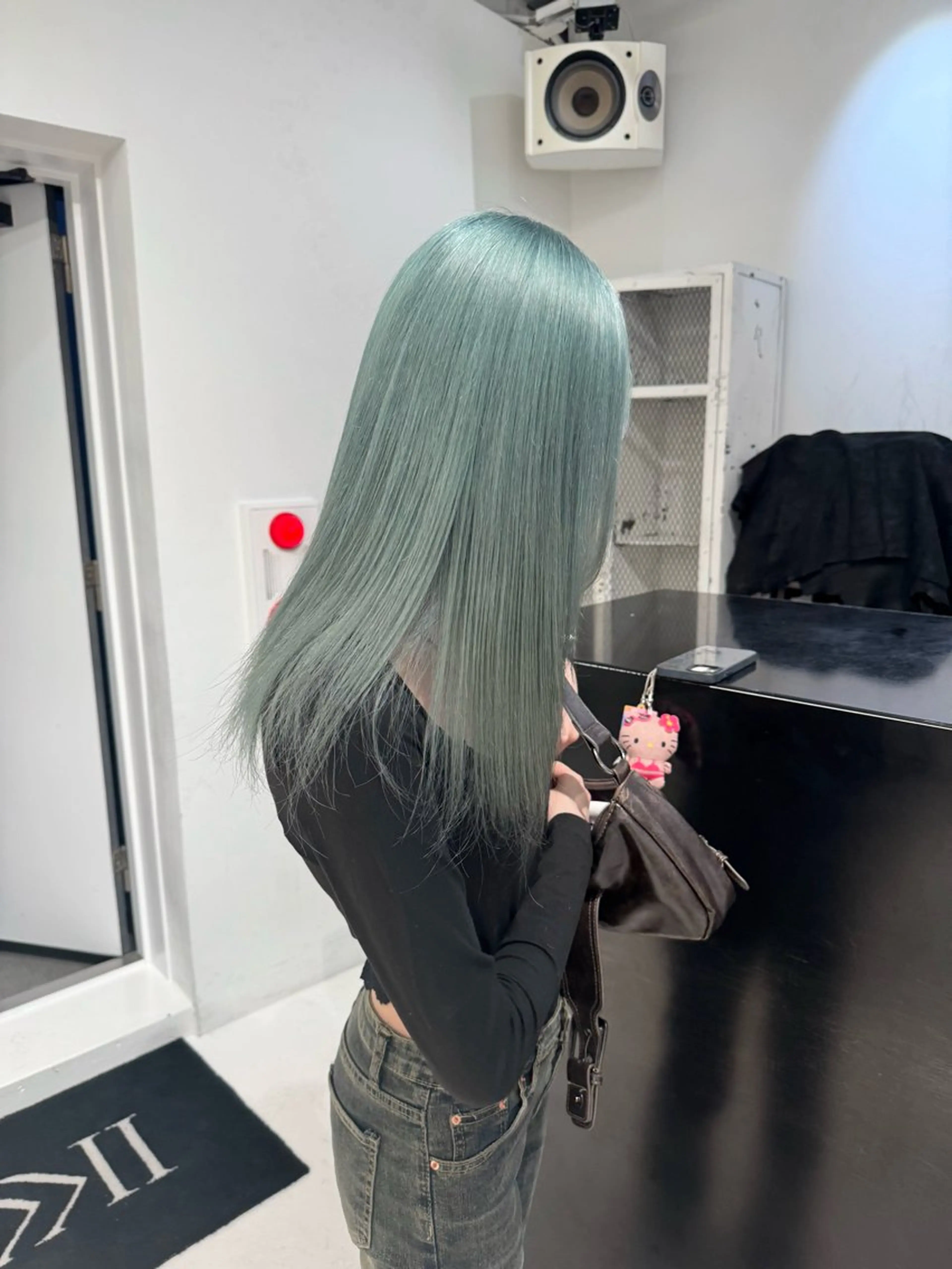 ロング カラー ヘアアレンジ ブリーチ ブルーカラー ミント ミントグリーン カット ヘアカラー トリートメント 艶ハイトーン/ヘア アレンジAYAKAのヘアスタイル