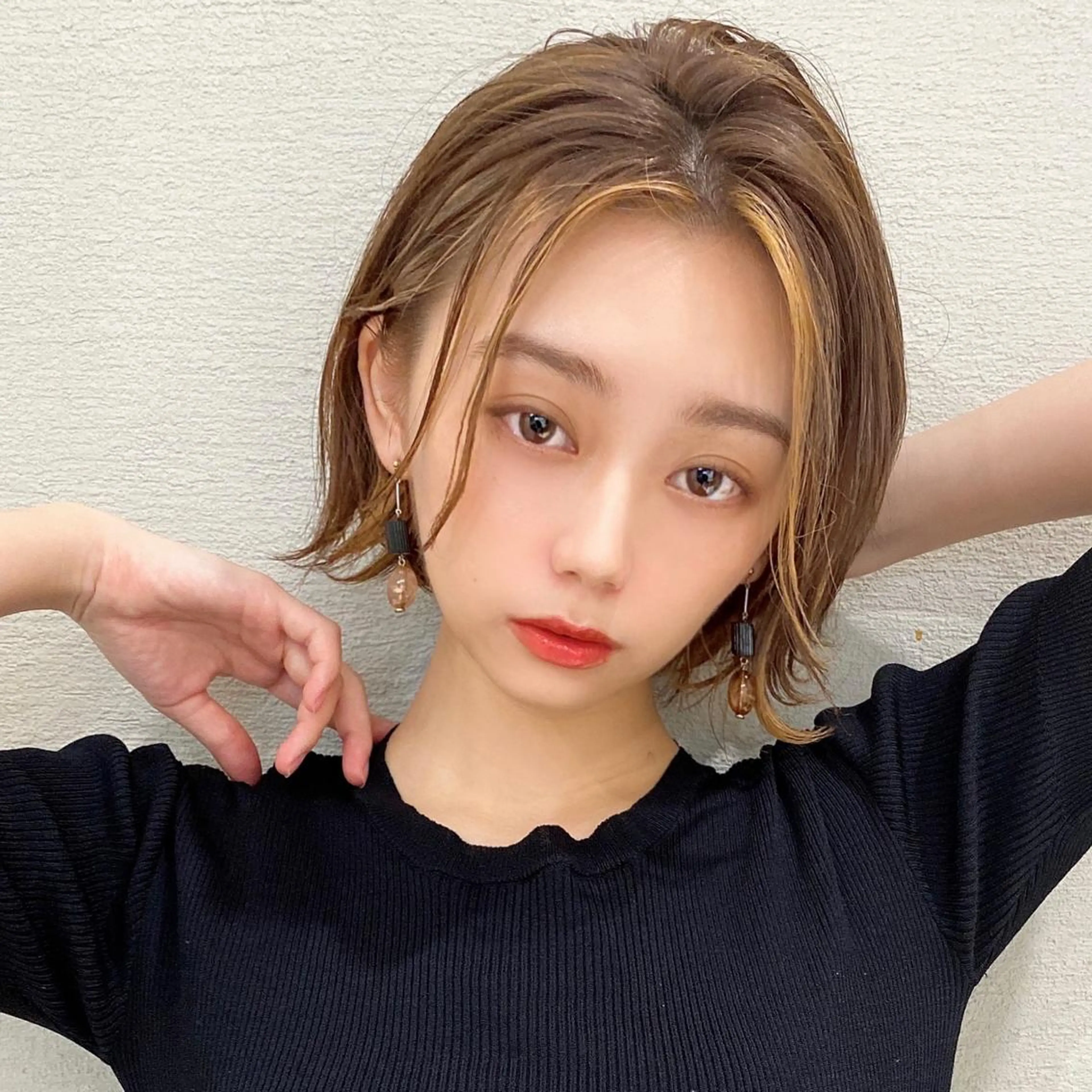 ショート カラー パーマ 小顔カット ヘアカラー トリートメント モテ髪×トレンド💕 小顔レイヤー 金井のヘアスタイル