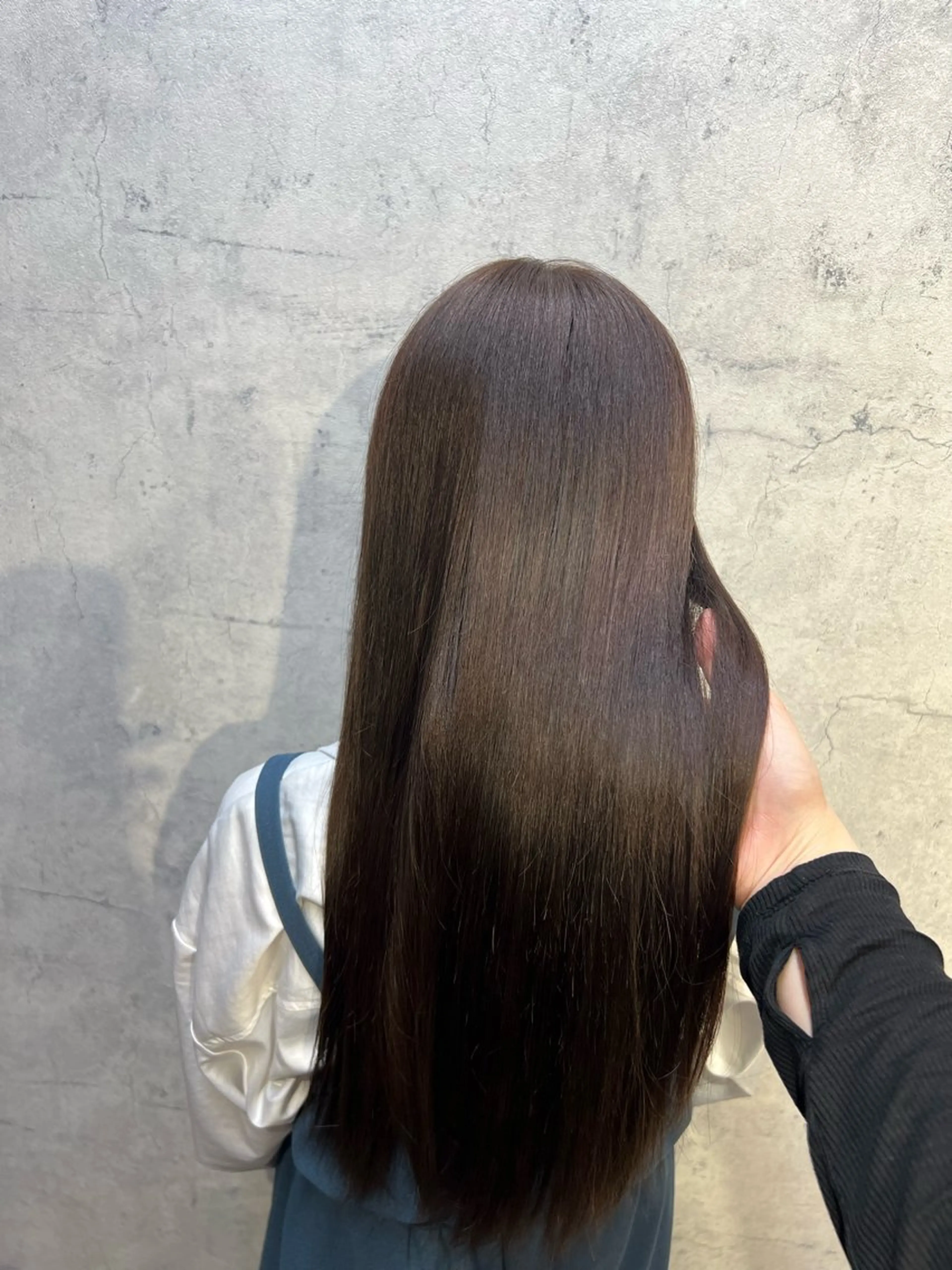 ロング ヘアカラー ⚡️ エマ🥑のヘアスタイル