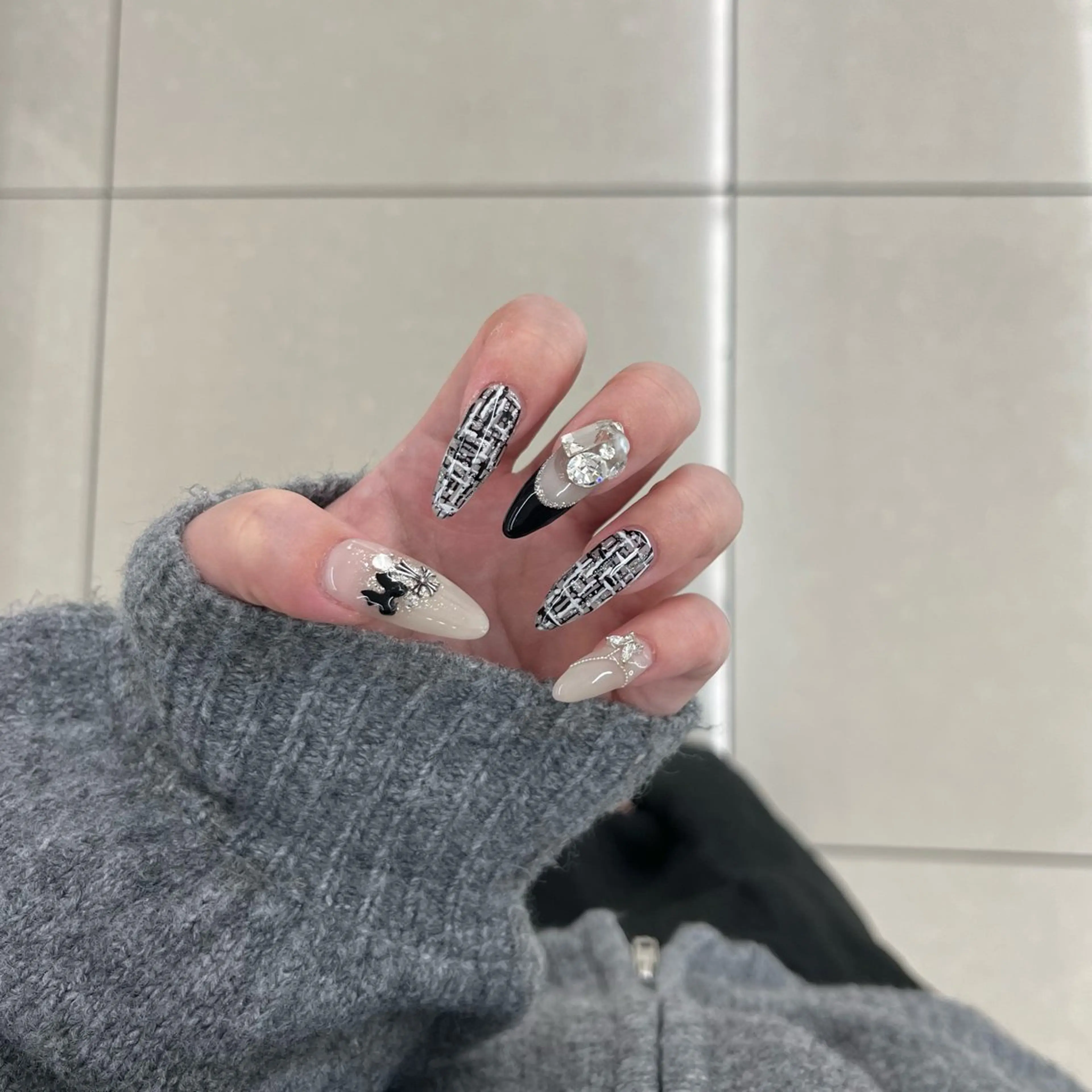 ネイル フレンチネイル 持ち込み ツイードネイル nailsalon 702  小夏のネイルデザイン