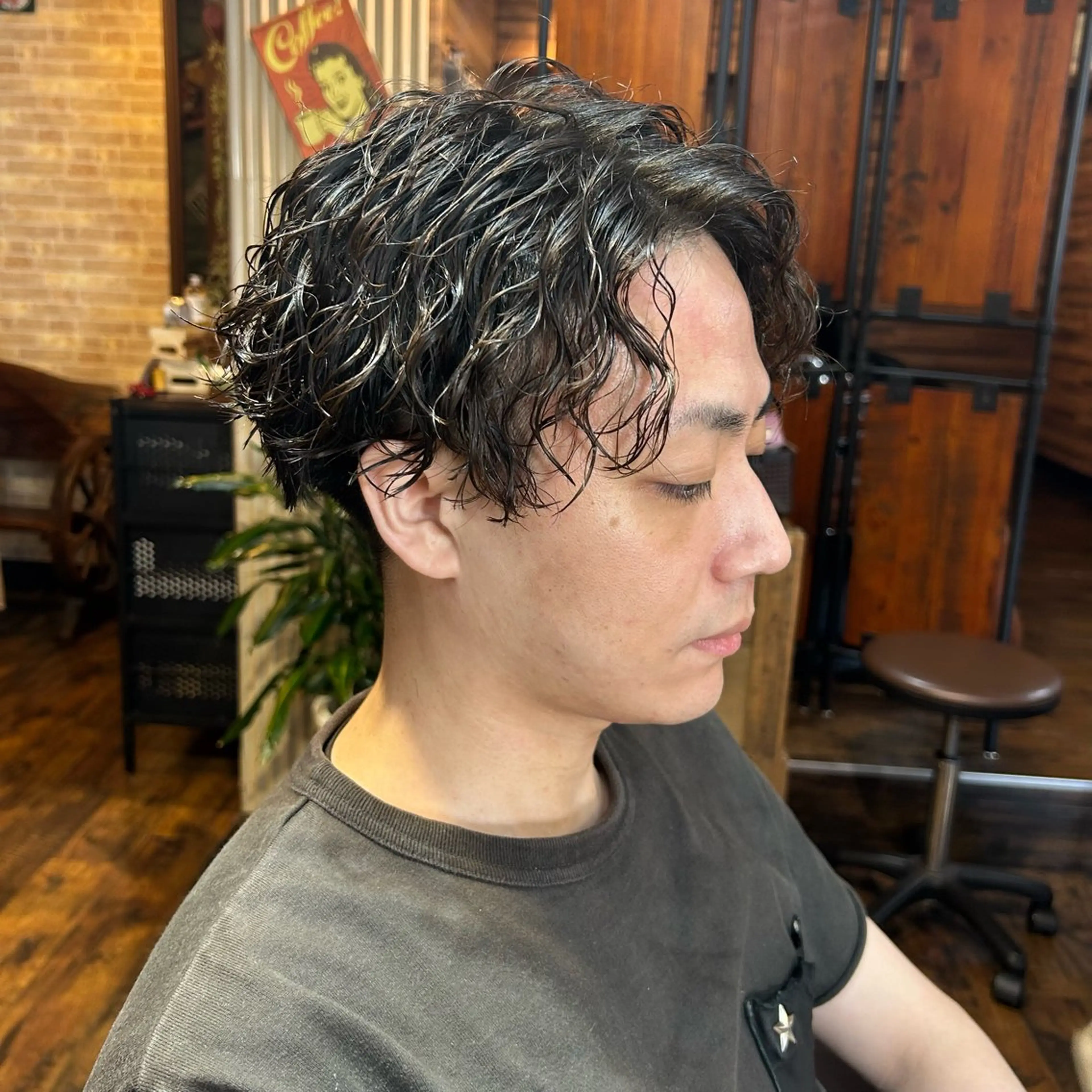 ショート パーマ メンズ ツイスパ/メンズ特化 🦋𝑺𝑶𝑵𝑬のヘアスタイル