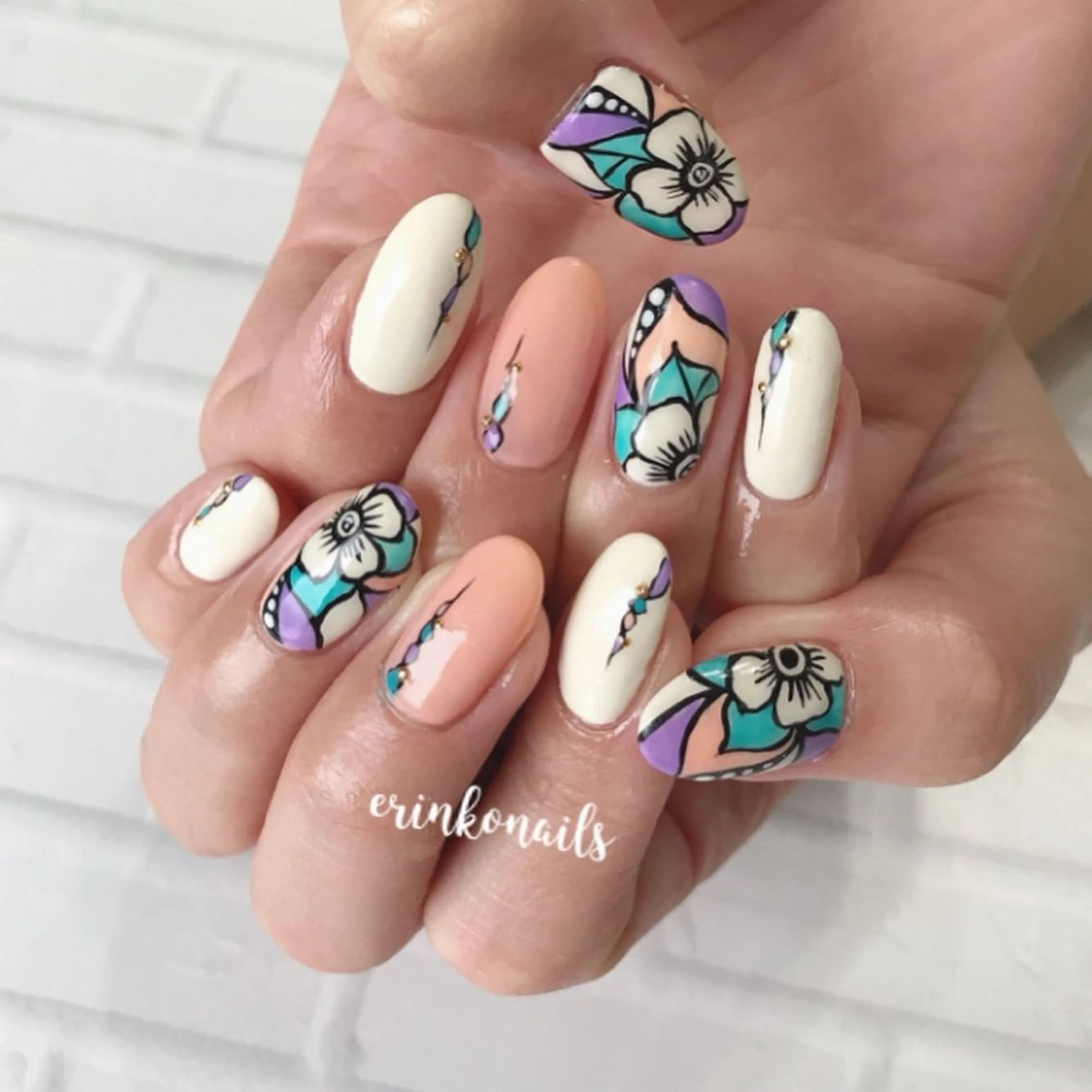 ネイル Erinko nailsのネイルデザイン