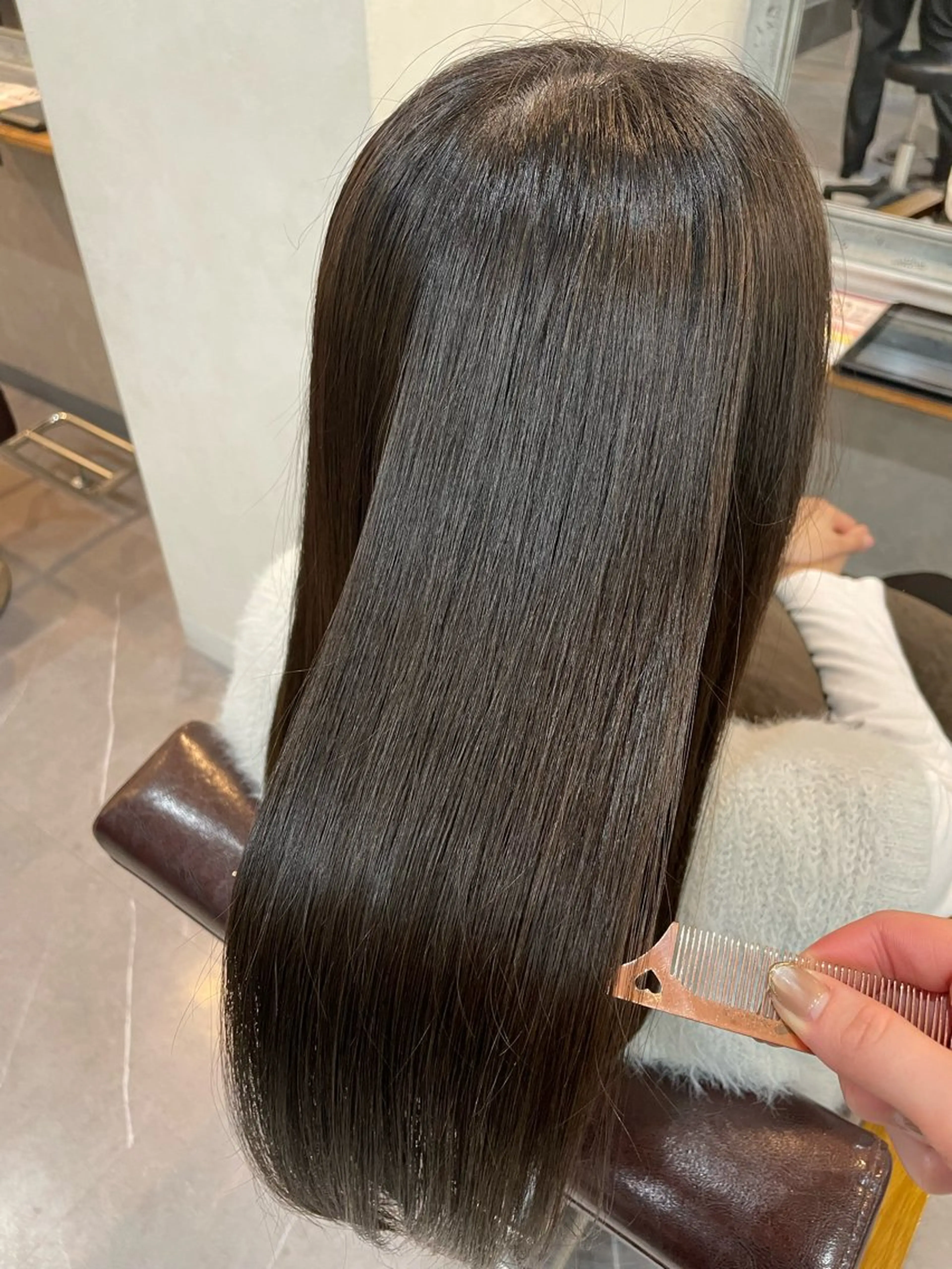 ロング カラー アッシュ アッシュブラウン ブラウンカラー 透明感カラー オレンジ 近澤 佑香のヘアスタイル