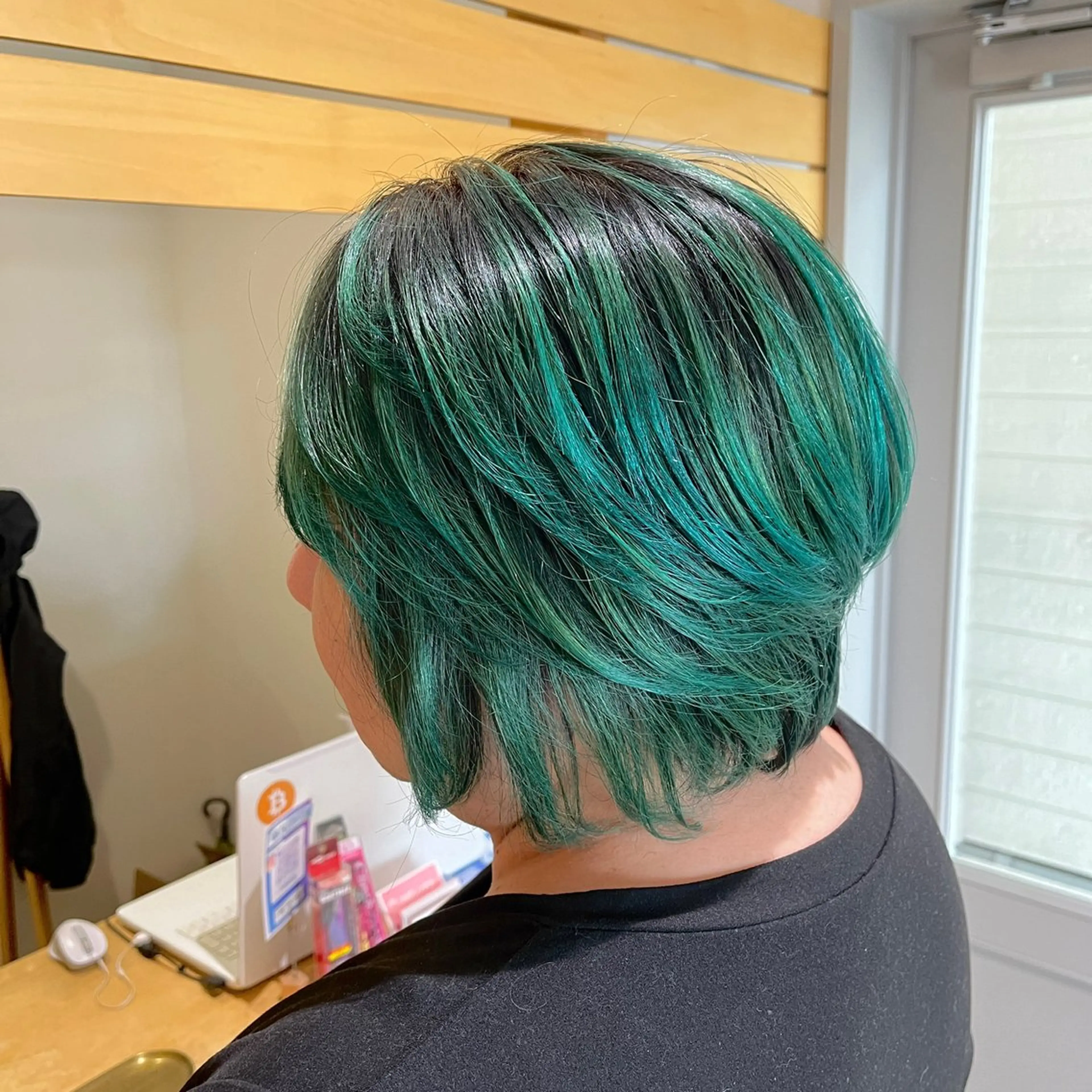 ショート カラー ブリーチ RUBEUS【ルベウス】所属・✨髪質改善🎨 杉本賢人のヘアスタイル