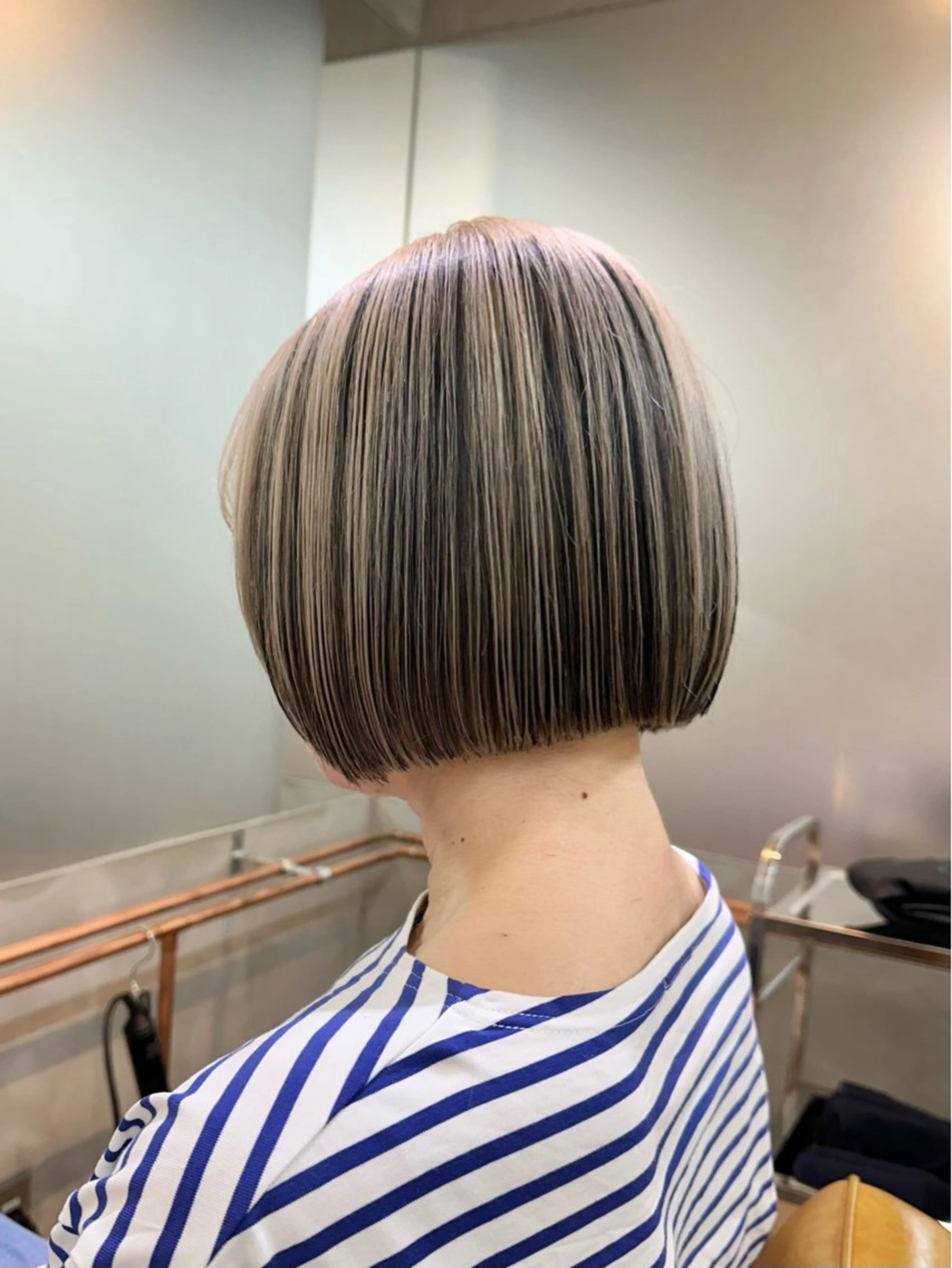 ショート カラー ハイトーン×似合わせ 🌱中川慎之介のヘアスタイル